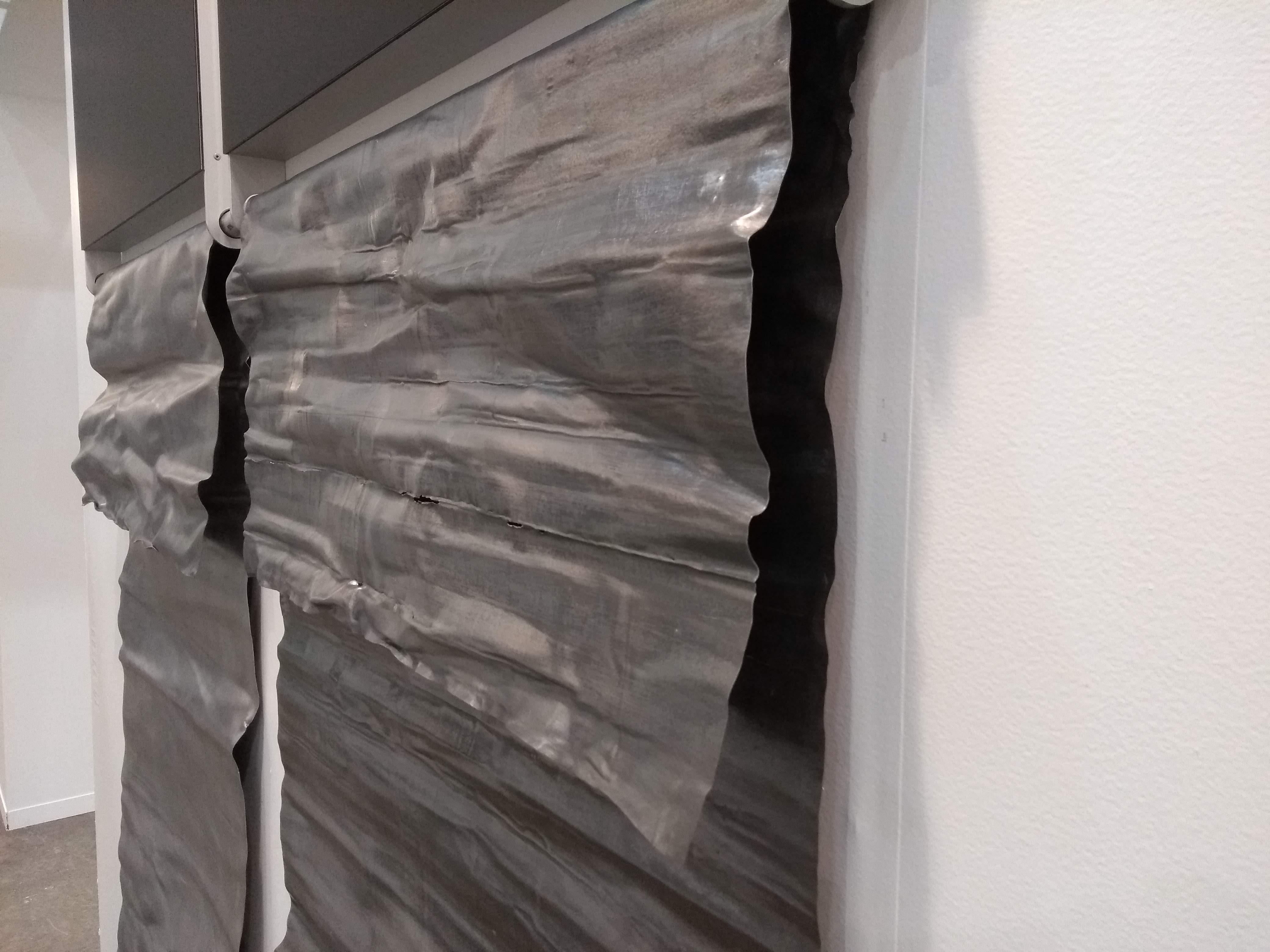 Scultura su muro, Installazione, Dittico Migrante I in vendita 2