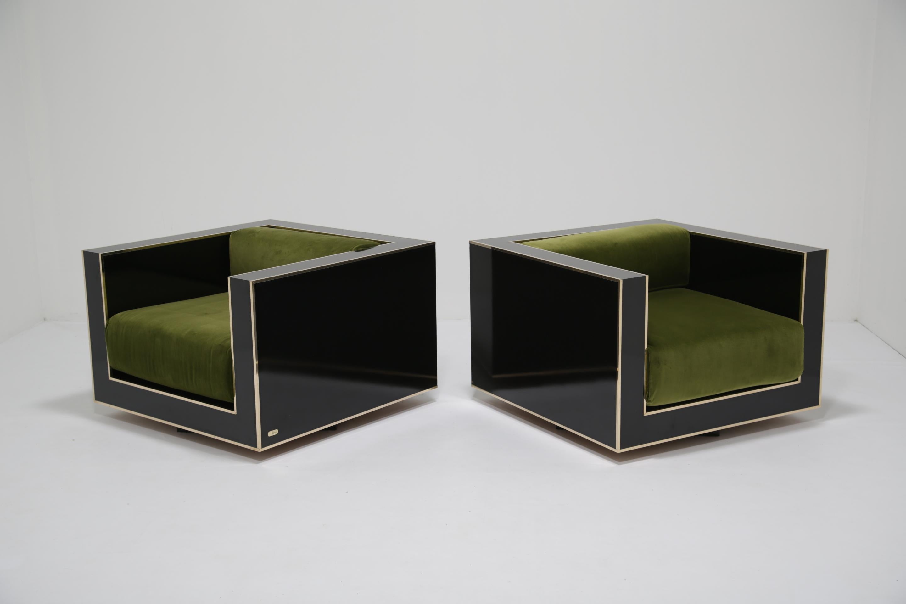 italien Fauteuils Art Deco en laiton et Formica noir brillant Alberto Rocchi 1980 en vente