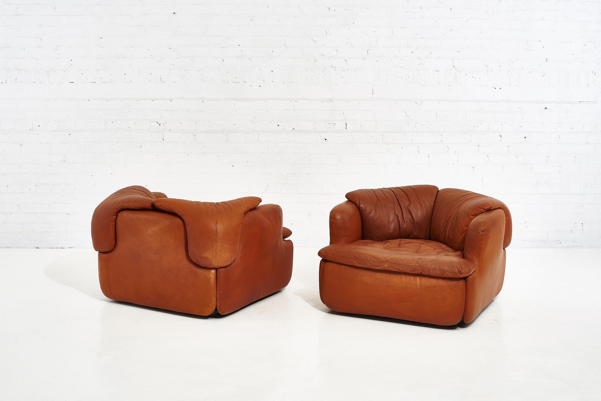 Alberto Rosselli for Saporiti Brown Leather “Confidential” Lounge Chairs In Good Condition In Chicago, IL