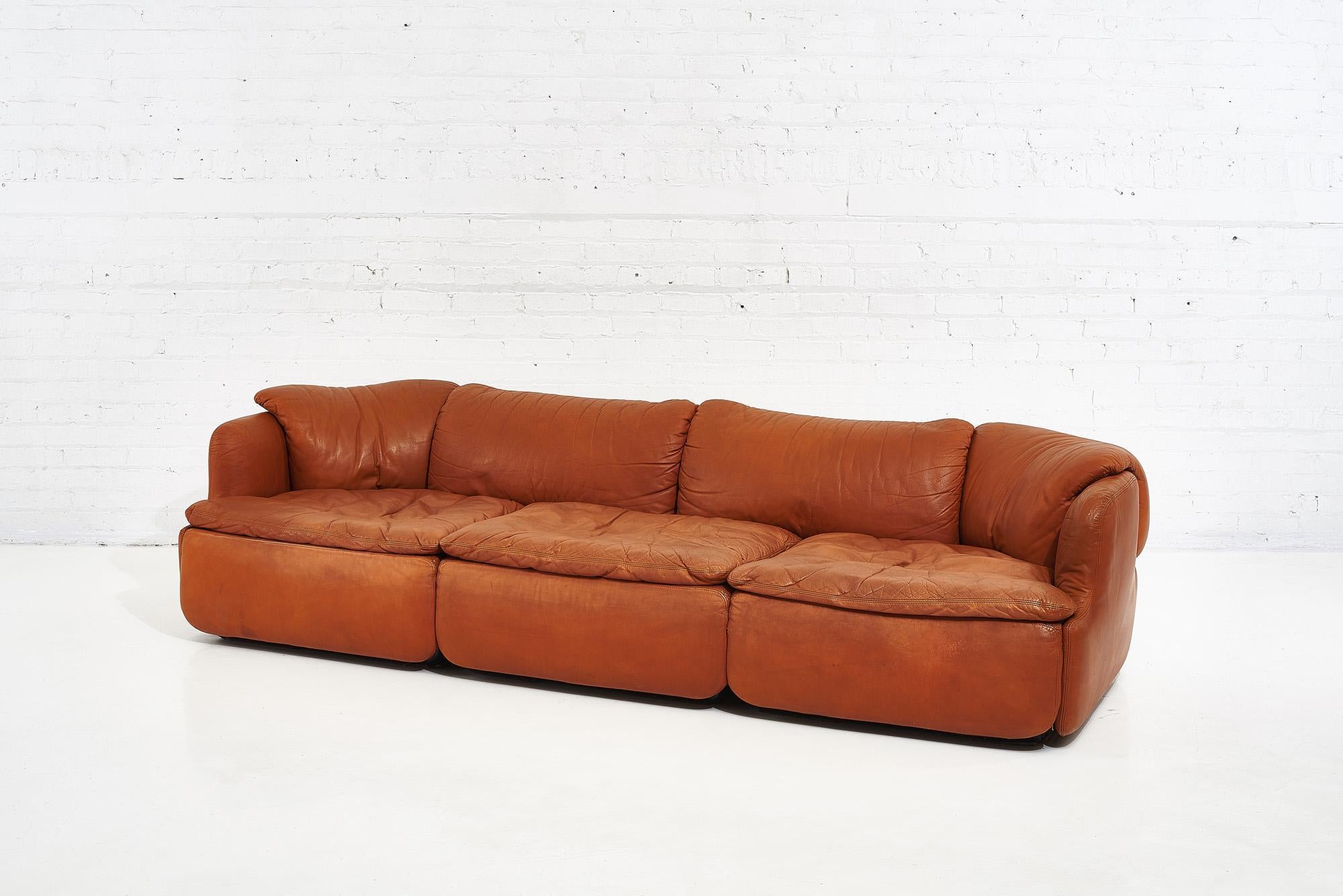 Alberto Rosselli for Saporiti brown leather “Confidential” Sofa, 1970’s. Perfectly “broken in” patina.