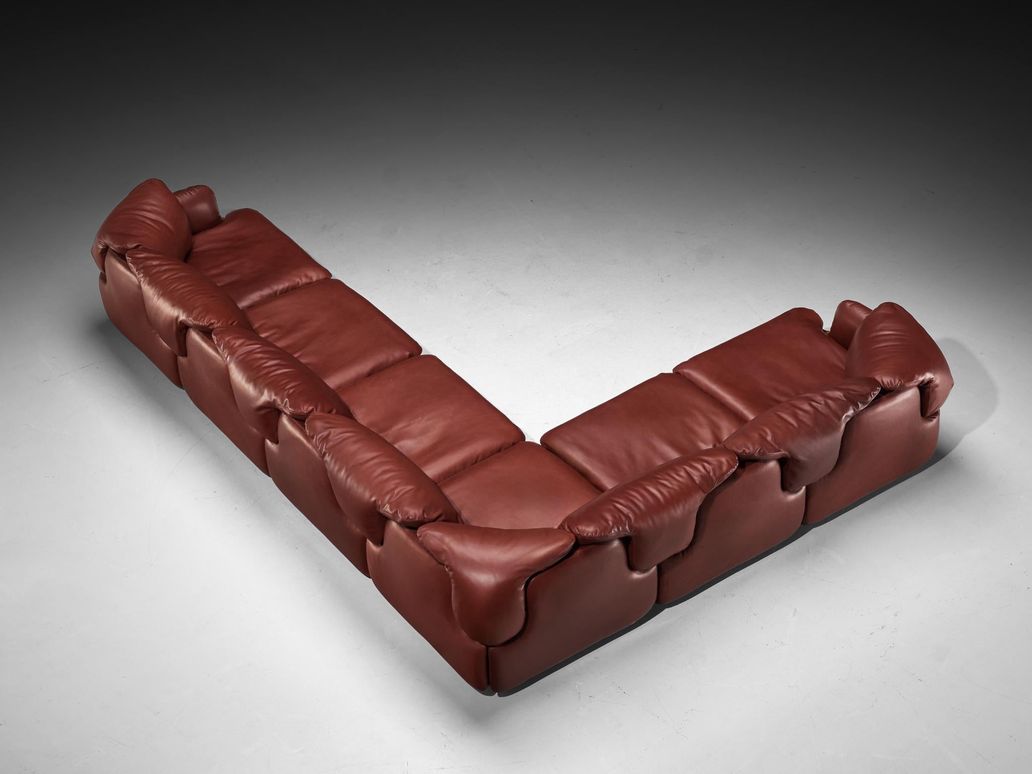 Alberto Rosselli pour Saporiti Confidential Corner Sofa rouge bourgogne en vente 1