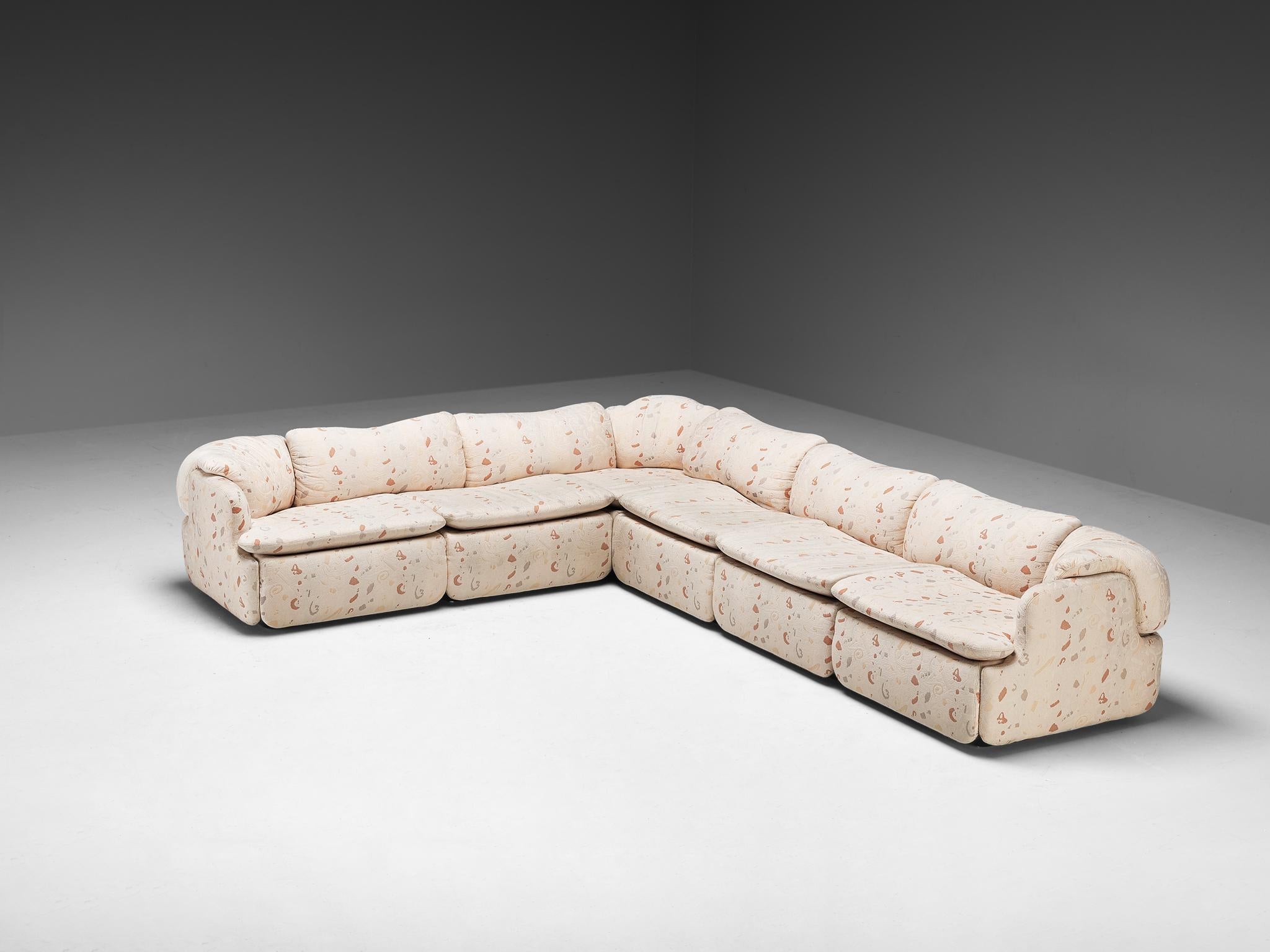 Alberto Rosselli for Saporiti Confidential Corner Sofa in Decorative Fabric  3