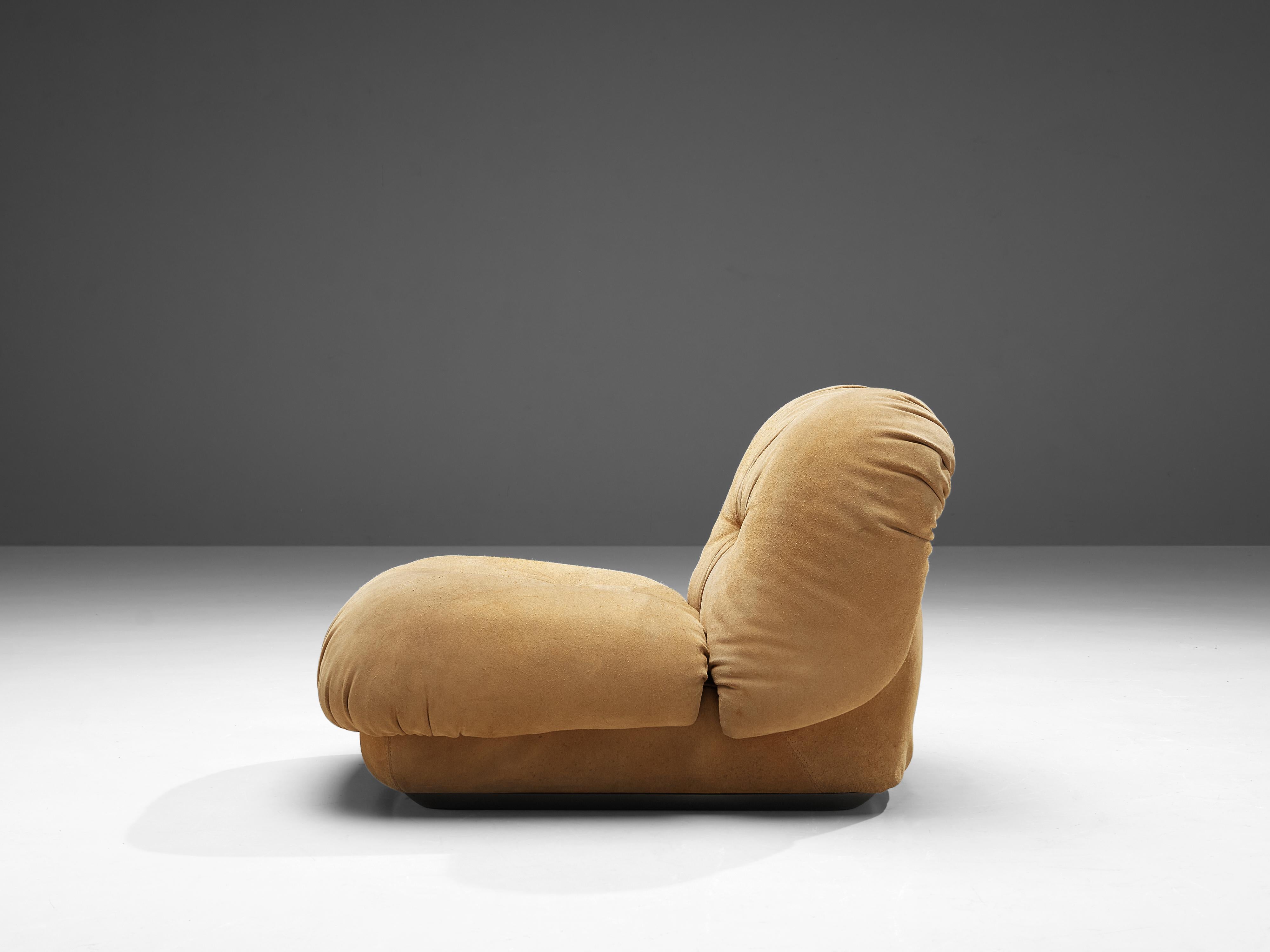 italien Alberto Rosselli fauteuil de salon en daim beige pour Saporiti