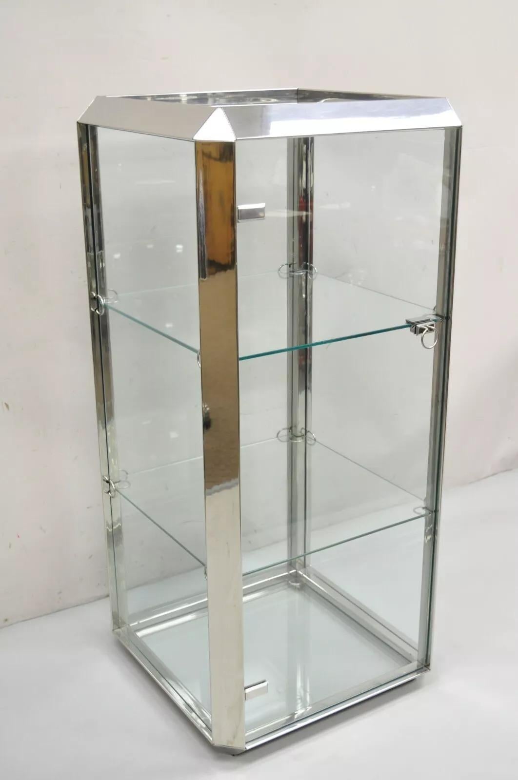 Vitrina moderna italiana de cromo y cristal Alberto Rosselli para Saporiti P800 en venta 3