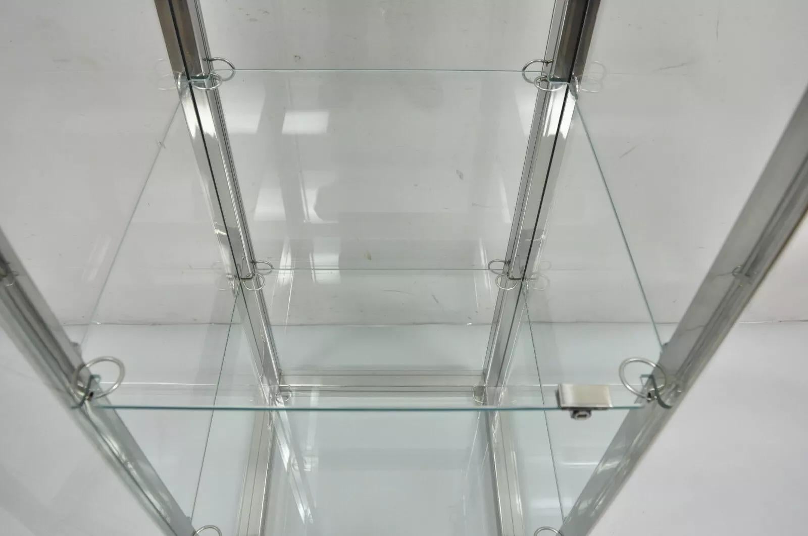 Vitrina moderna italiana de cromo y cristal Alberto Rosselli para Saporiti P800 en venta 1