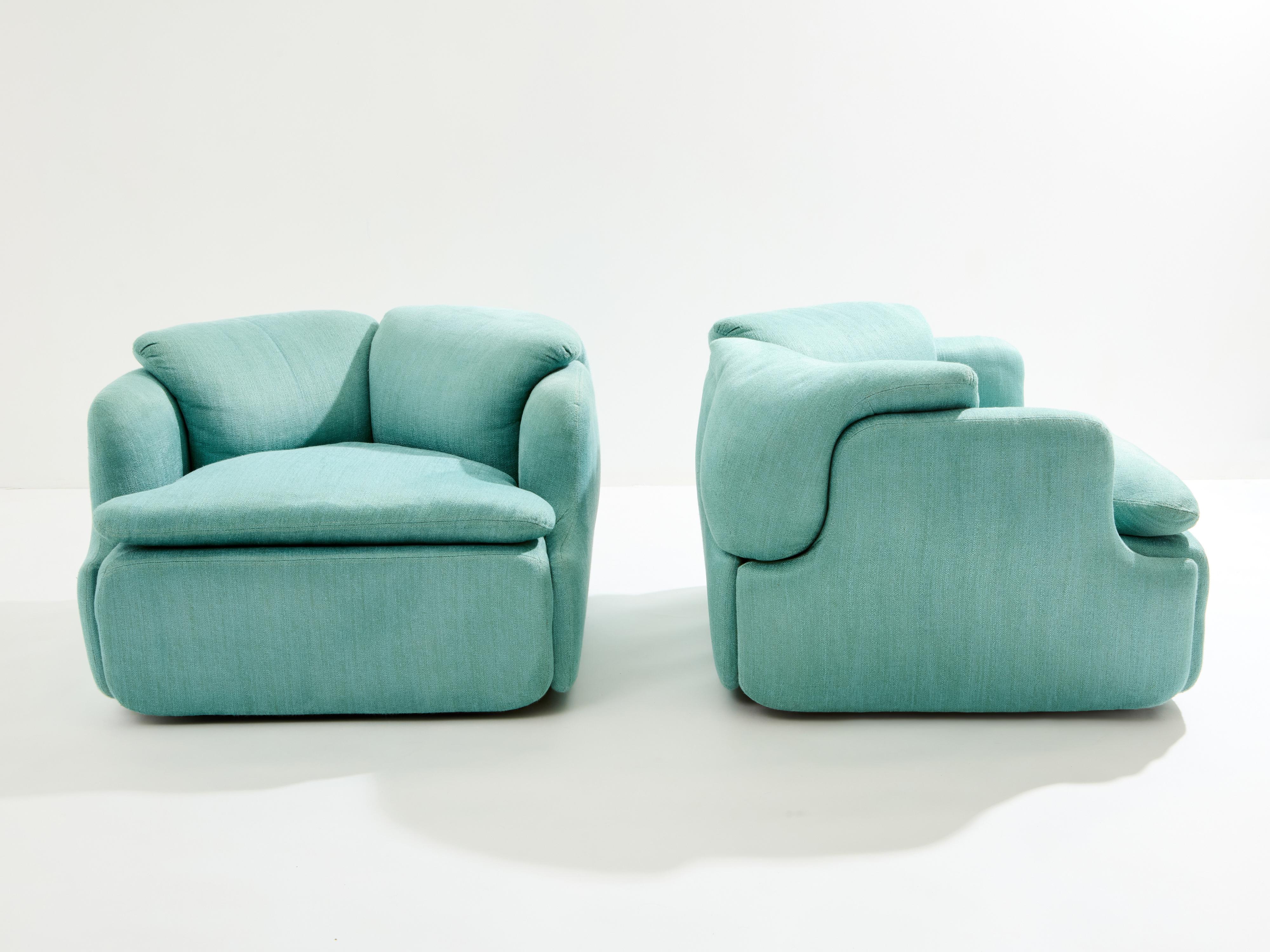 Mid-Century Modern Alberto Rosselli for Saporiti pair of Confidential armchairs 1970 For Sale