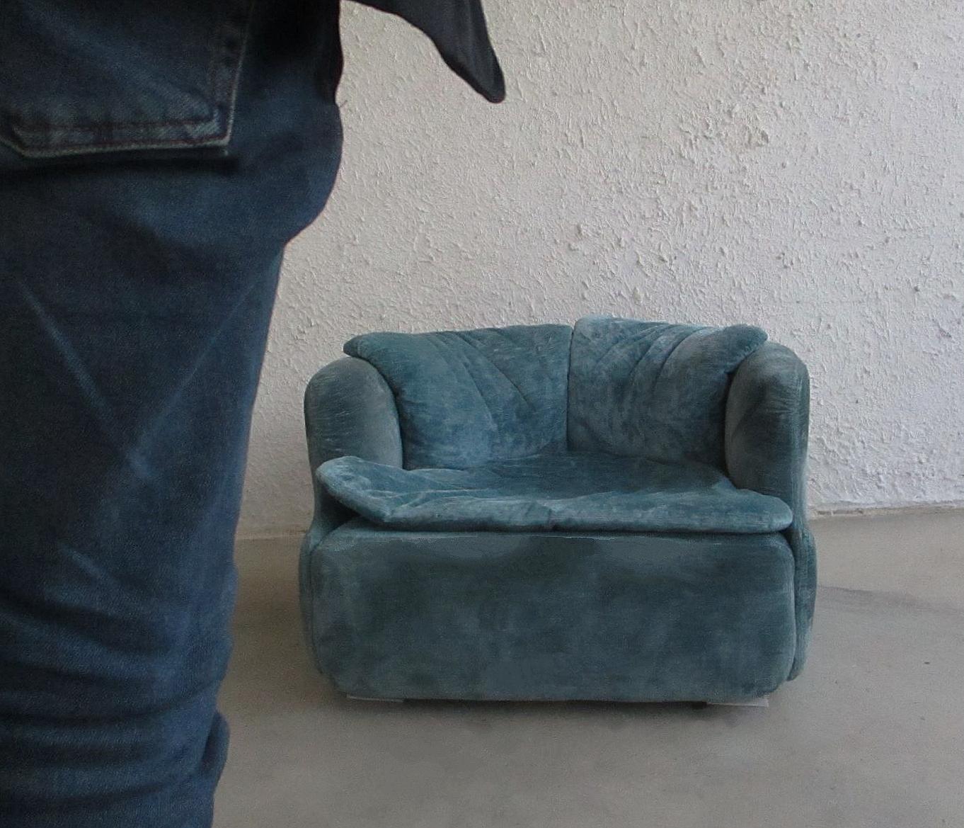 Post-Modern Alberto Rosselli Saporiti Italia Confidential Club Lounge Armchair For Sale