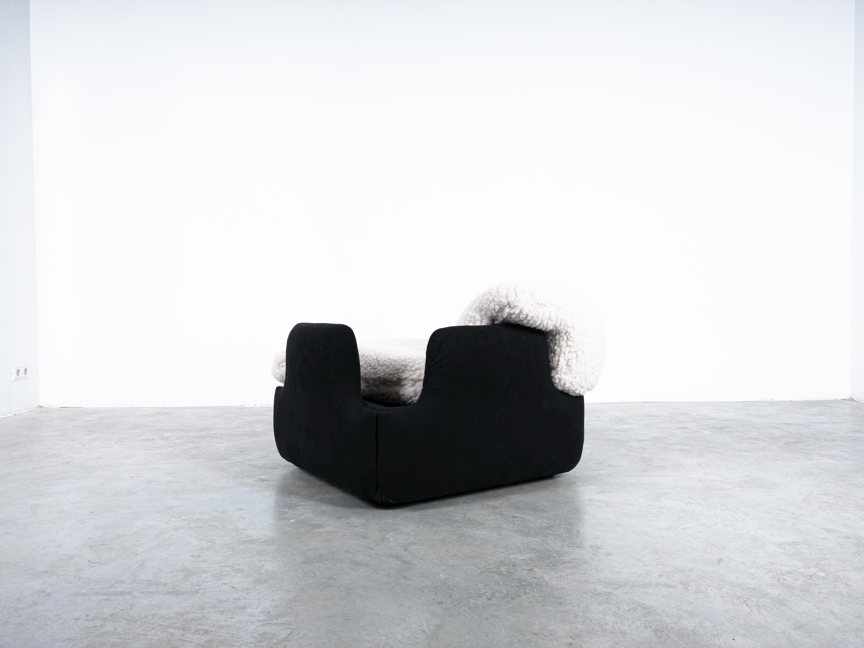 Alberto Rosselli Sofa For Saporiti 'Confidential' White Black Wool, Italy 1970 For Sale 12