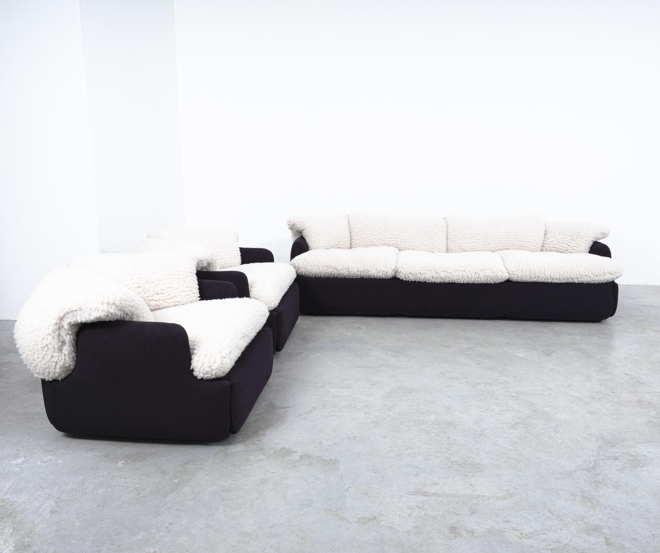 Alberto Rosselli Sofa For Saporiti 'Confidential' White Black Wool, Italy 1970 For Sale 2