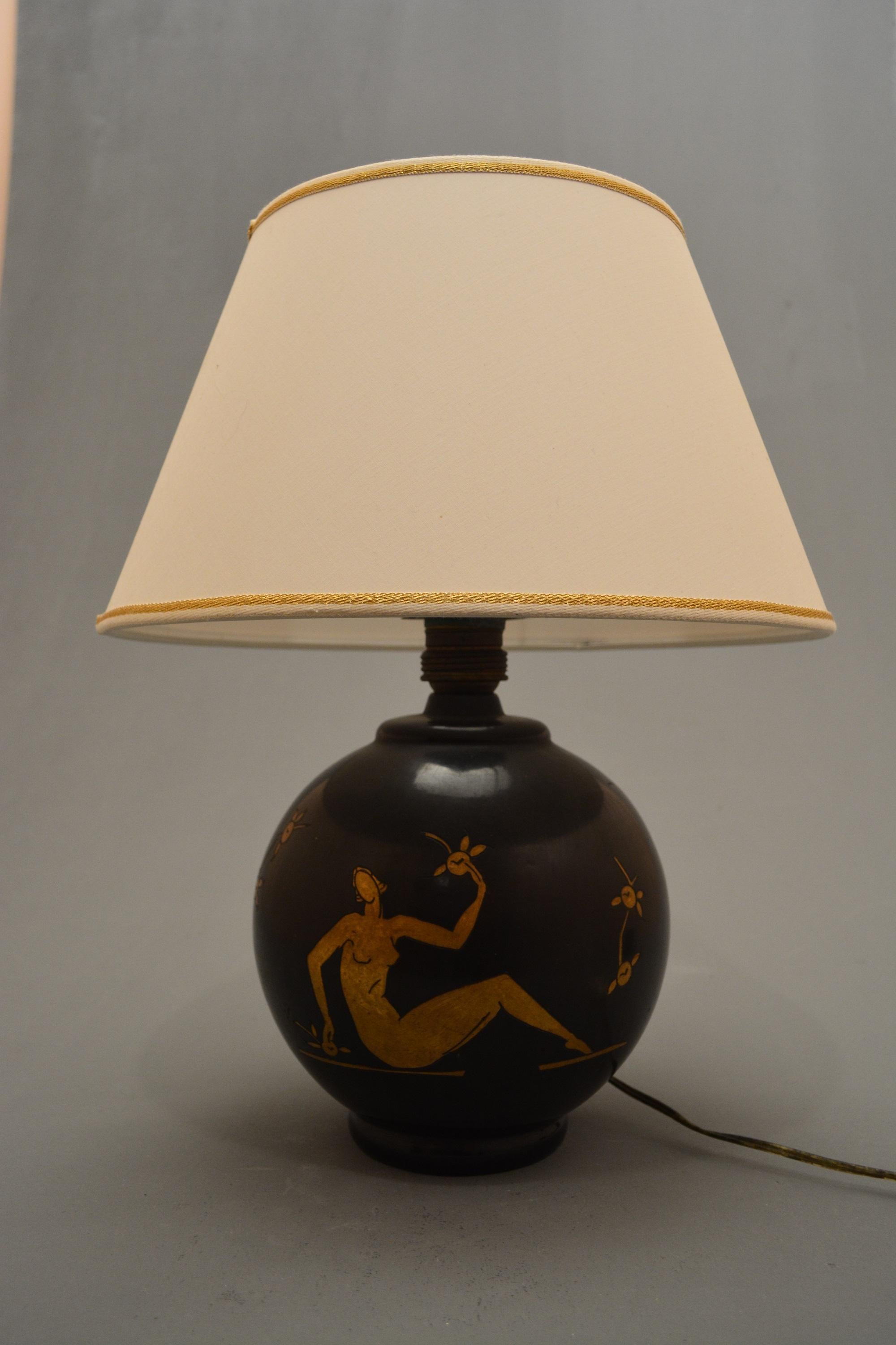 Italienische vergoldete schwarze Keramiklampe von Alberto Rossi im späten Art déco-Stil (Vergoldet) im Angebot