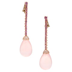ALBERTO VACCARI Pendants d'oreilles en or 18 carats avec saphirs Ping et quartz rose