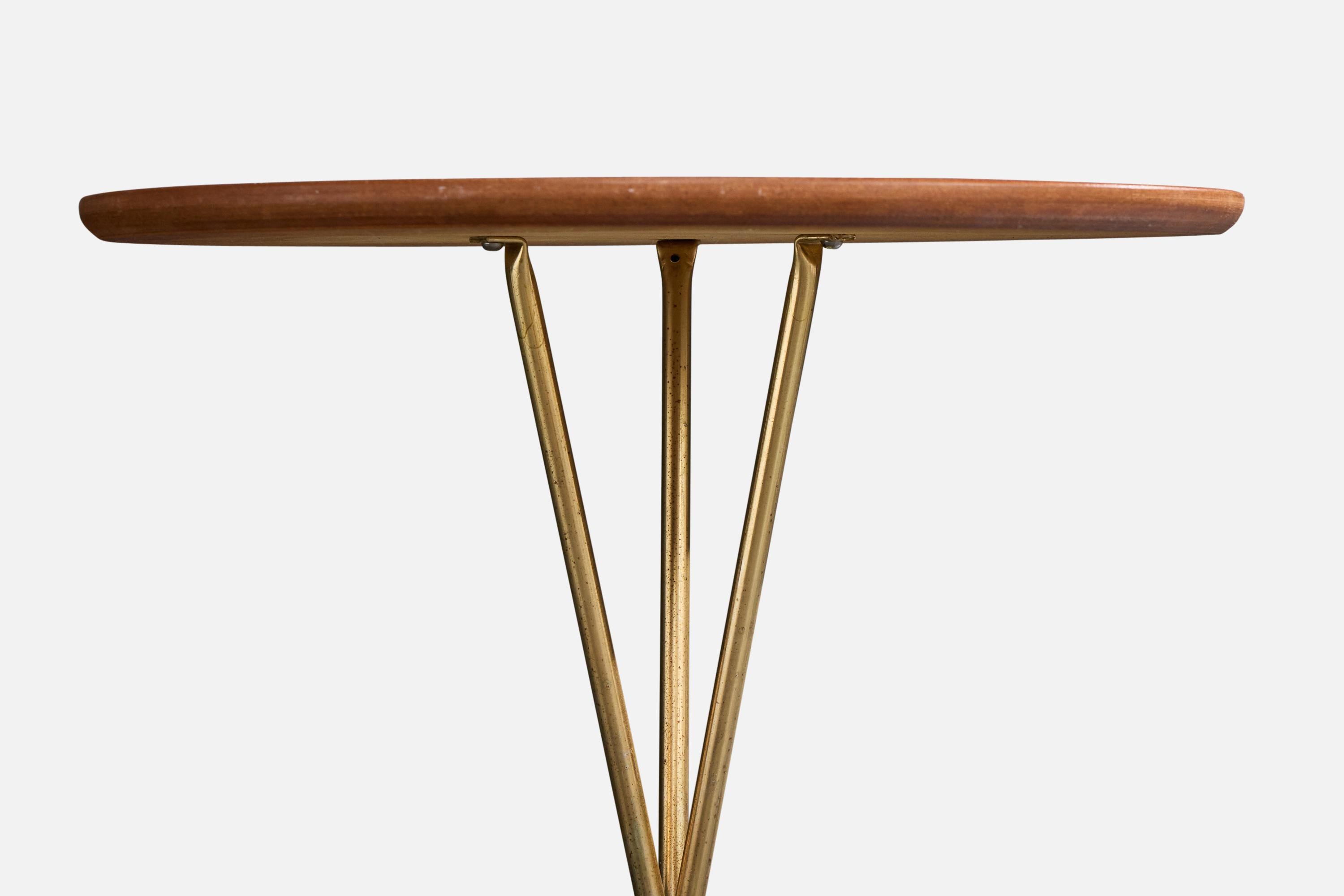 Laiton Alberts Tibro, table d'appoint, teck, laiton, Suède, années 1950 en vente