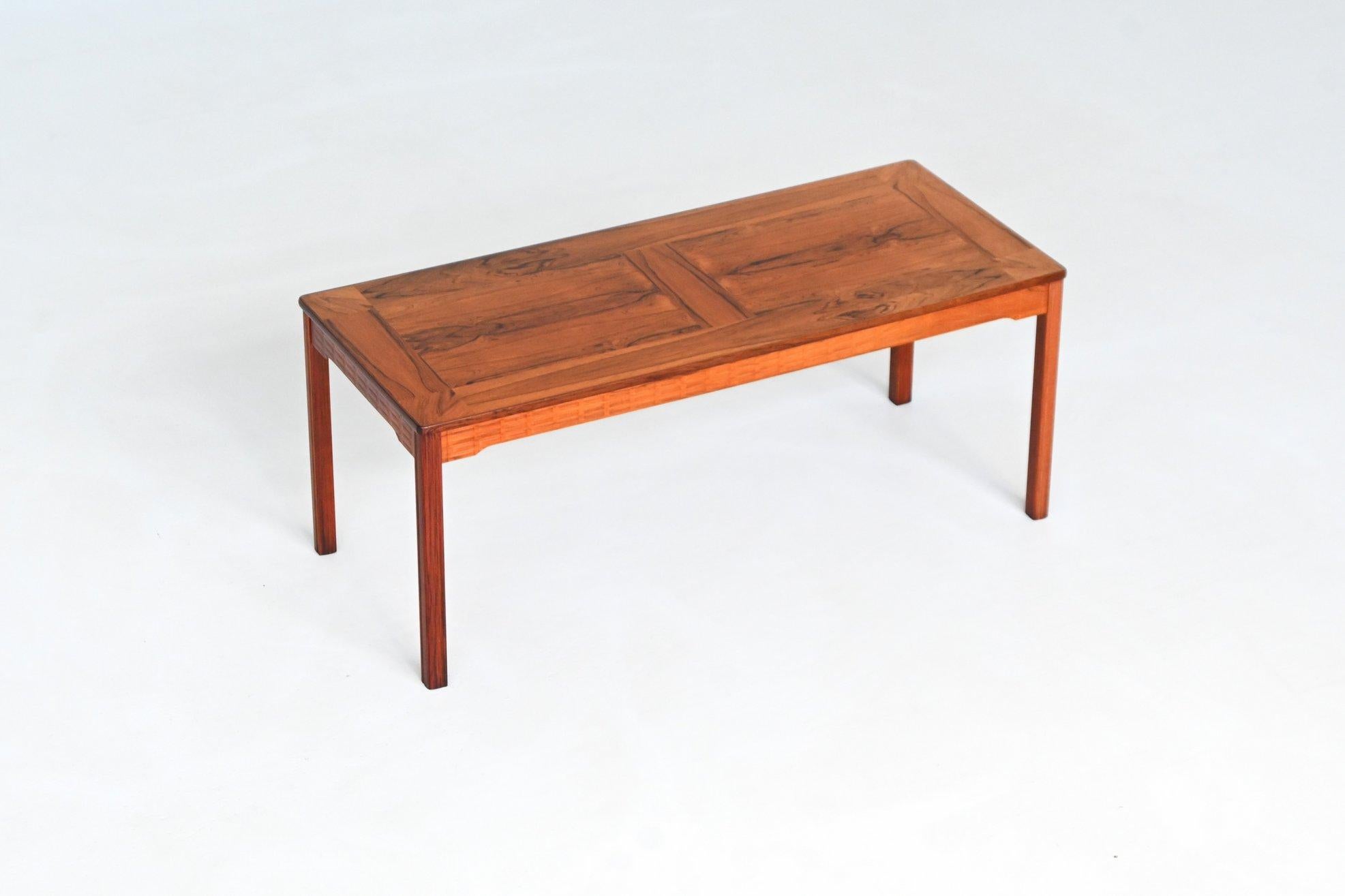 Alberts Tibro large coffee table in rosewood Denmark 1970 For Sale 9
