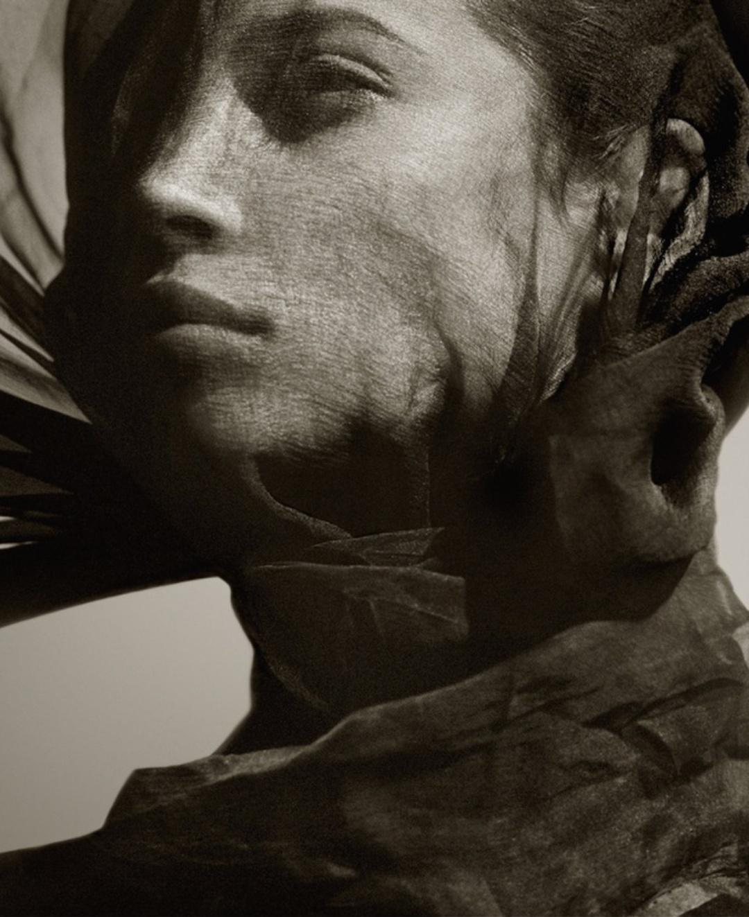 Christy Turlington, Louxor, Égypte, 1987 - Albert Watson, Celebrity, Fashion, Art en vente 1