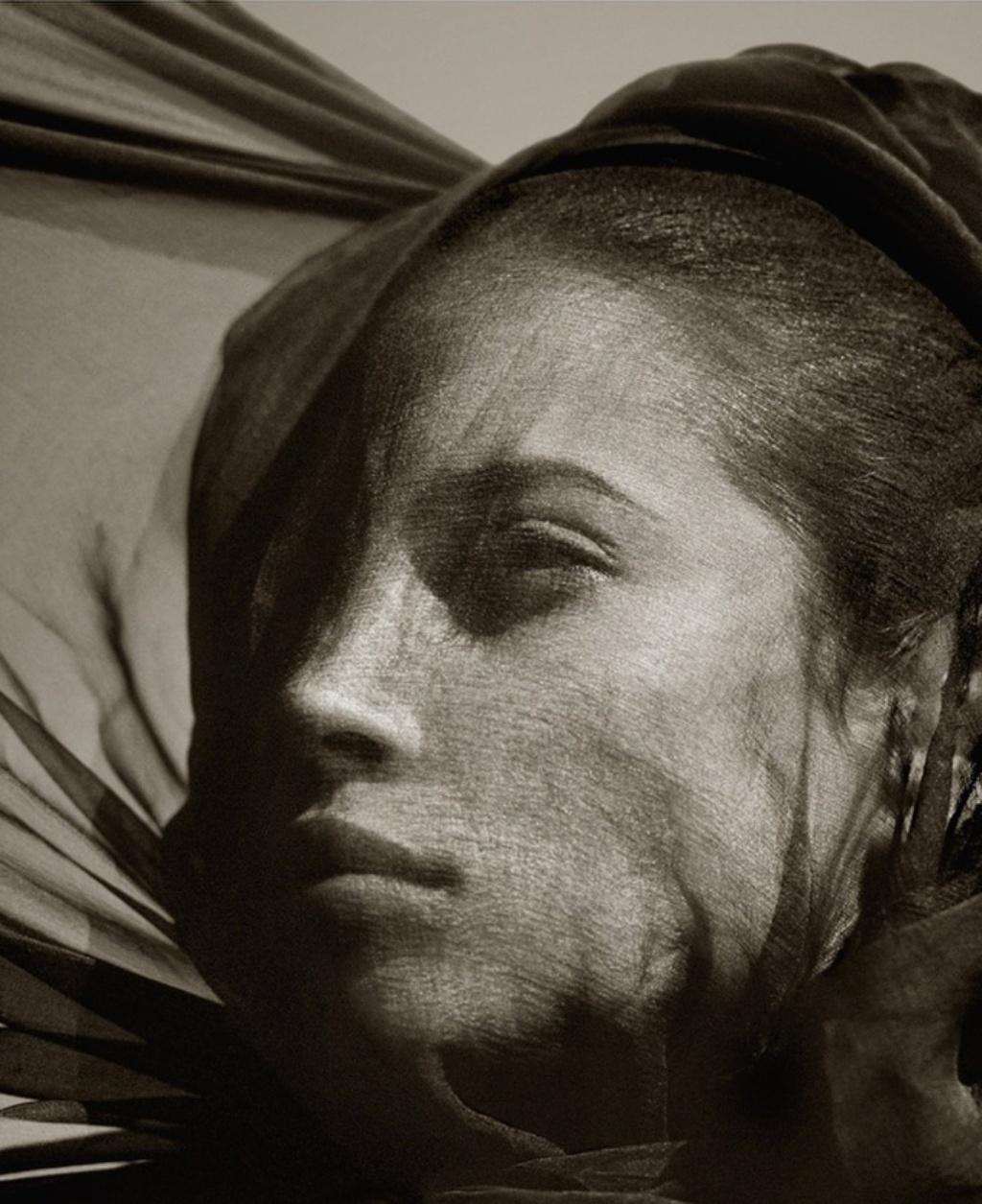 Christy Turlington, Luxor, Ägypten, 1987 Albert Watson, Celebrity, Mode, Kunst im Angebot 2