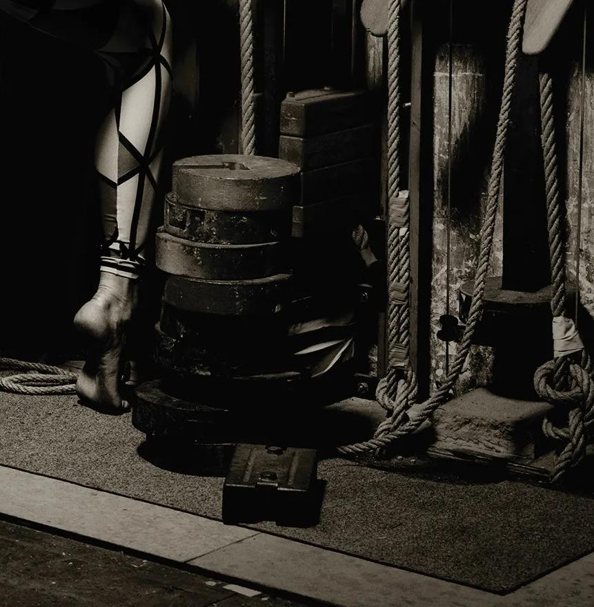 Gabrielle Reece, Vivienne Westwood, Comédie Français - Fine Art Photograpy, 1989 in vendita 4