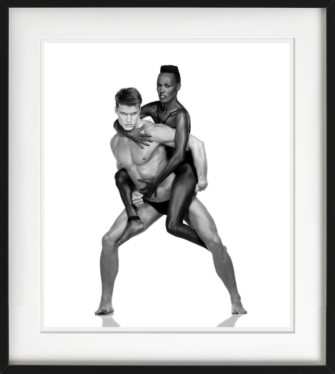 Grace Jones and Dolph Lundgren, New York - Nude, Fine Art Photography, 1983 For Sale 5