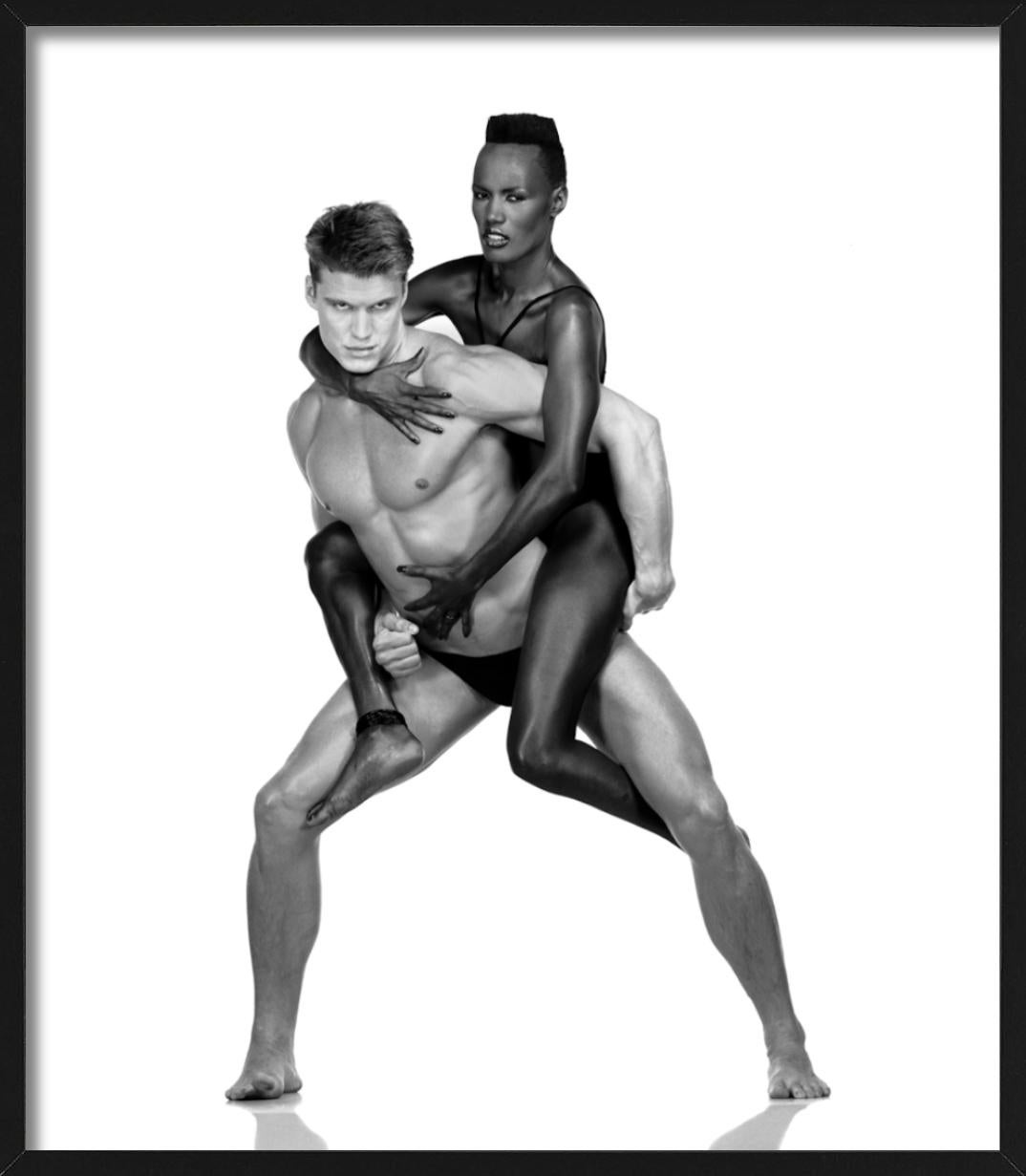 Grace Jones and Dolph Lundgren, New York - Nude, Fine Art Photography, 1983 For Sale 6