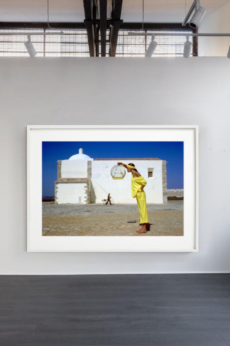 Julie Foster, Portugal, Kunstfotografie, 1977 – Photograph von Albert Watson