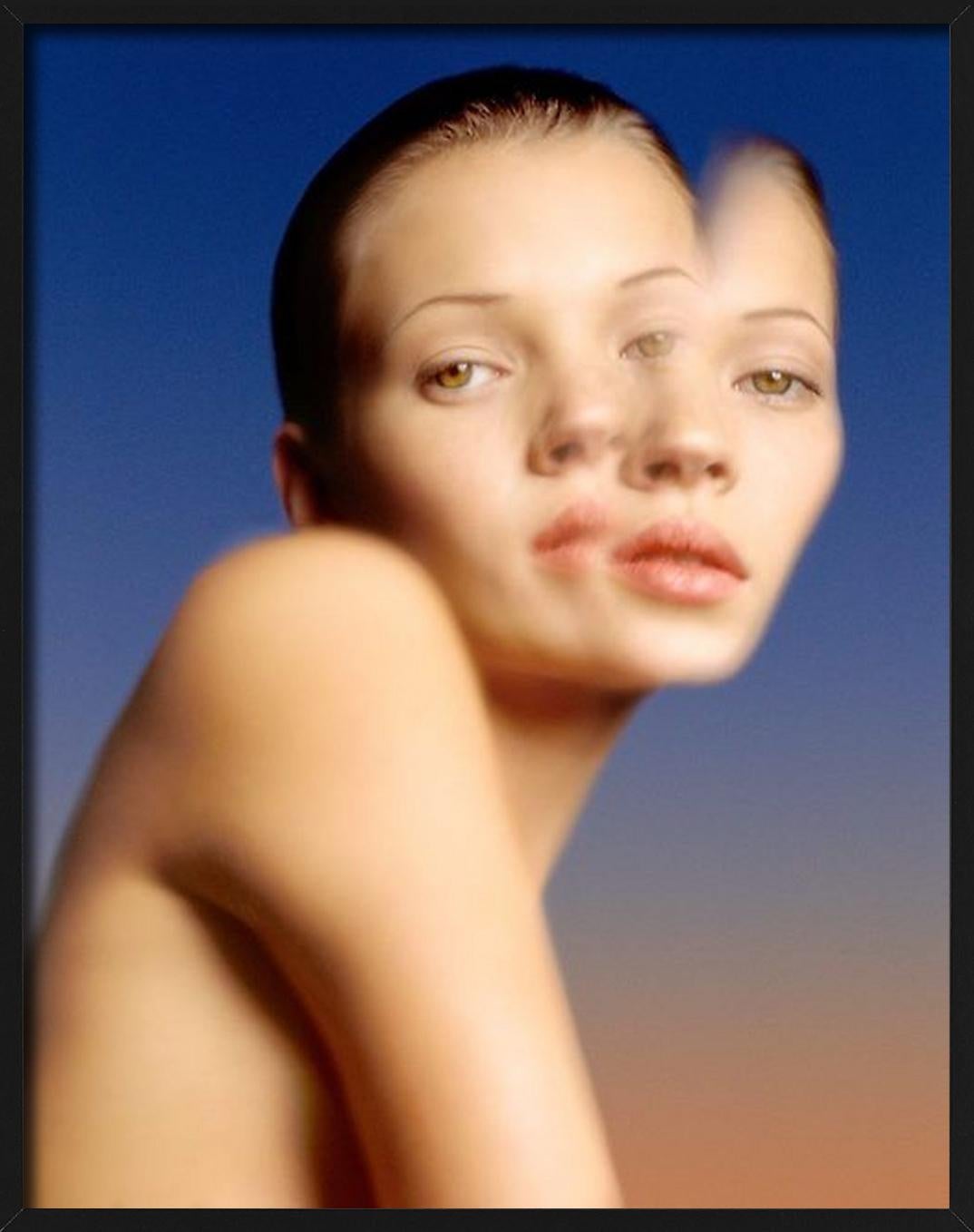 Kate Moss, Reflection on Water, photographie d'art, 1977 en vente 1