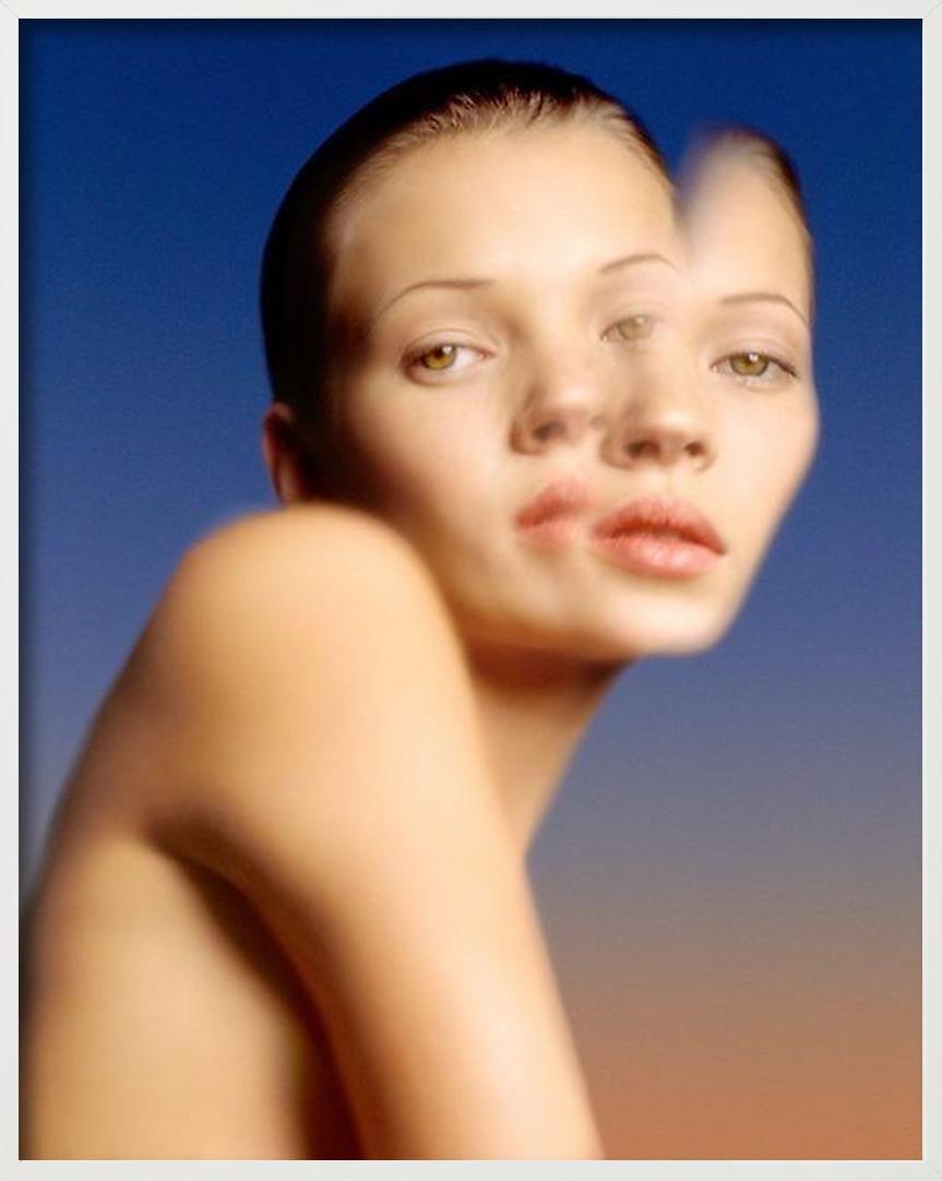 Kate Moss, Reflection on Water, photographie d'art, 1977 en vente 3