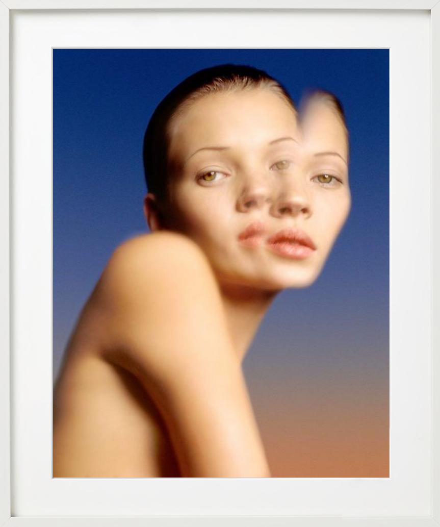 Kate Moss, Reflection on Water, photographie d'art, 1977 en vente 4