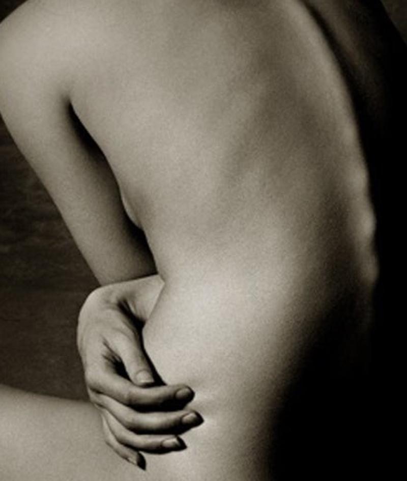 Kate Moss (Rückseite), Marrakesch Albert Watson, Aktfotografie, Frau, Schwarzweiß im Angebot 5
