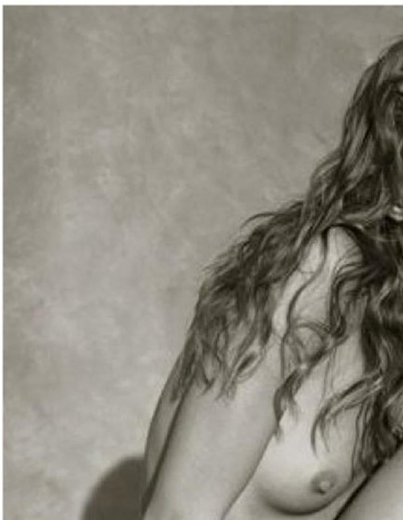 Kate Moss Frontal Nude 3 - Albert Watson, Akt, Fotografie, Schwarz-Weiß, Frau im Angebot 3