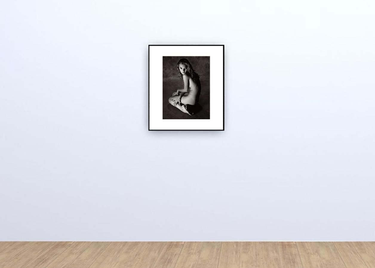 Kate Moss, Frontaler Akt II - Albert Watson, Akt, Kate Moss, S/W, Kunst, Modell  im Angebot 2