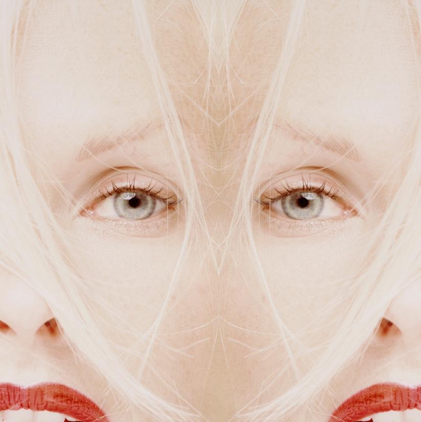 Kylie Bax in Mirror, New York City in vendita 1