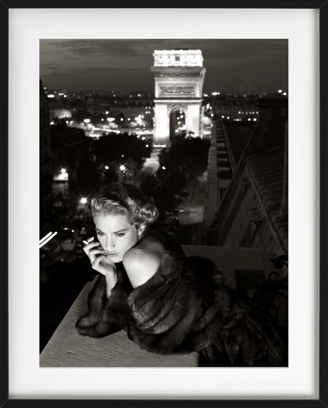 Lisa Kauffmann, Parigi, B/N, Fotografia Fine Arts, 1986 - Photograph Contemporaneo di Albert Watson