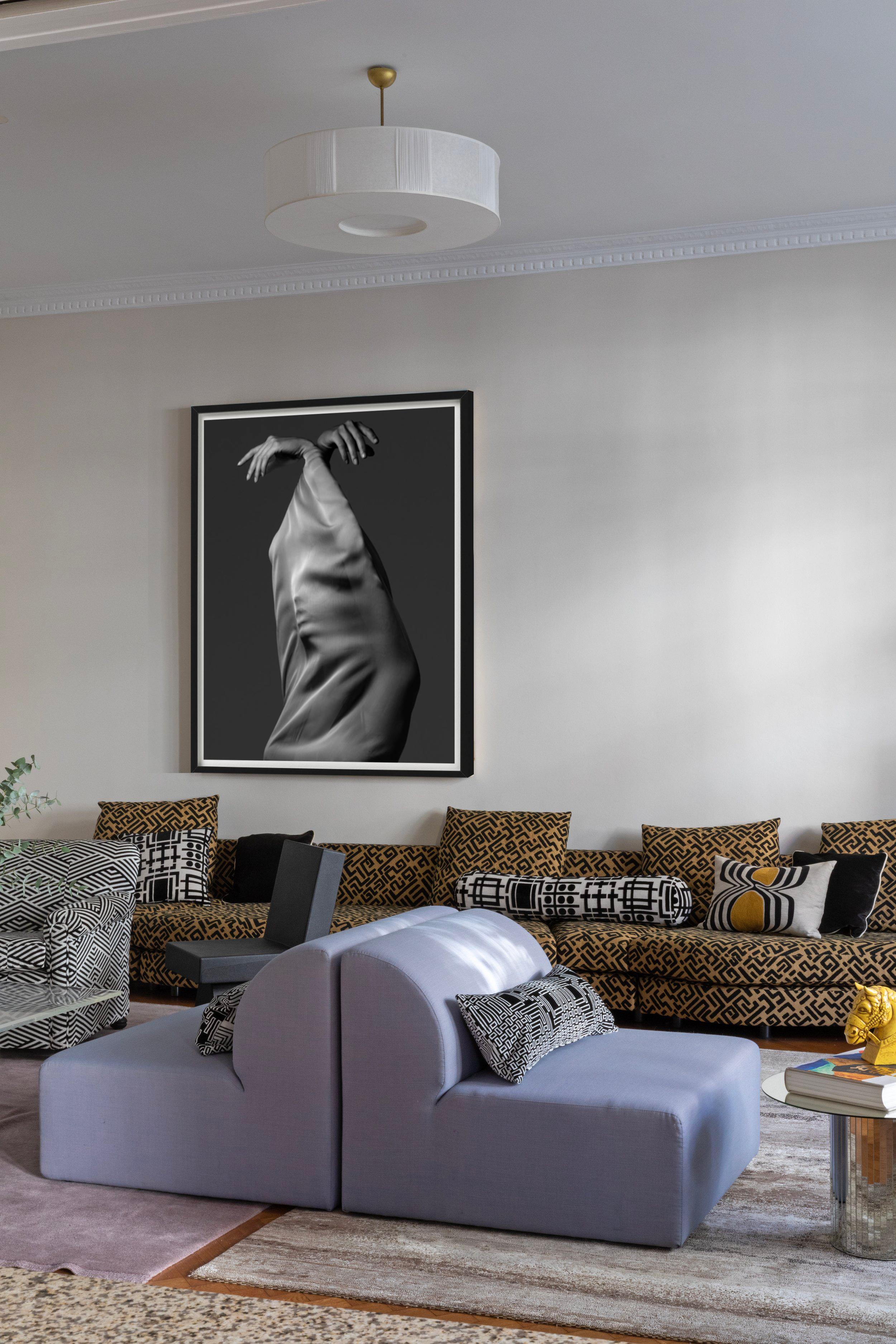 Ritratto astratto di una modella avvolta in un tessuto semitrasparente, fotografato da Albert Watson nel 2009.

Tutte le stampe sono in edizione limitata. Disponibile in più misure. Cornici di alto livello su richiesta.

Tutte le stampe sono