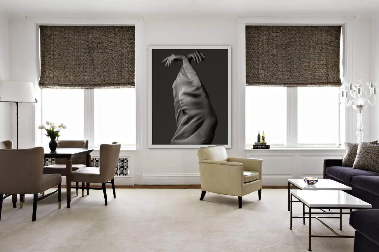 Mayra, NYC - Ritratto astratto ricoperto di tessuto, Fotografia d'autore, 2009 in vendita 3