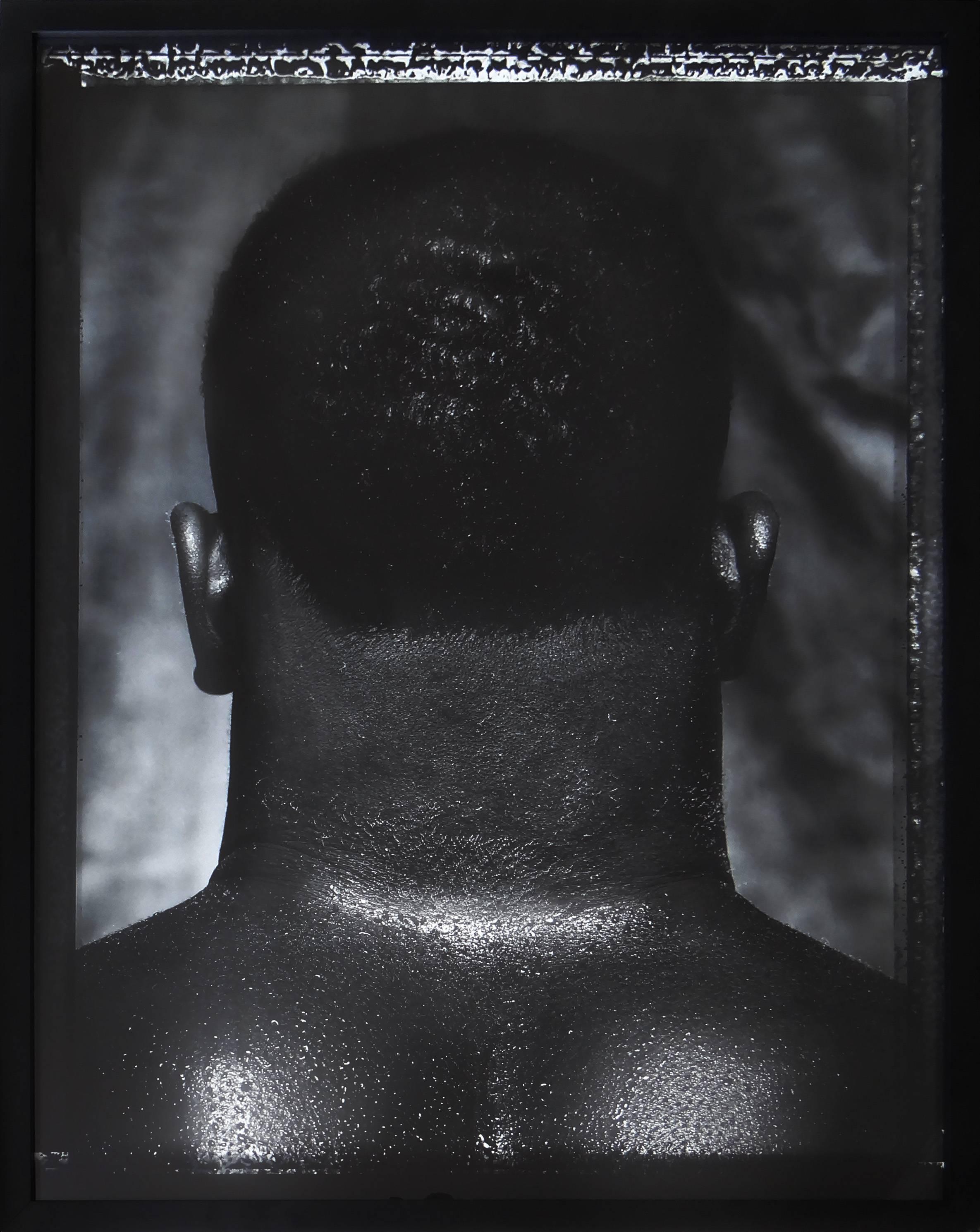 Albert Watson Black and White Photograph – „Mike Tyson, Catskills, New York, 1986“, gerahmter großer Gelatinesilberdruck