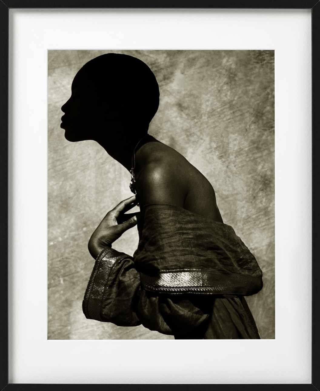 'Naomi Campbell, Palm Springs' -  Side Profile in b&w, fine art photography 1989 For Sale 3