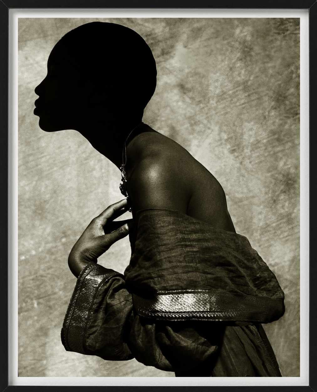 'Naomi Campbell, Palm Springs' -  Side Profile in b&w, fine art photography 1989 For Sale 4