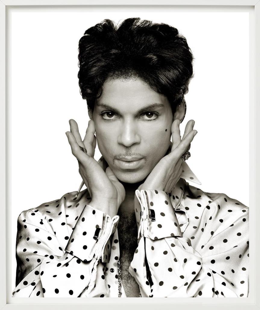 Prince, Cleveland – Porträt in einer Polkadot-Bluse, Kunstfotografie, 2004 im Angebot 3