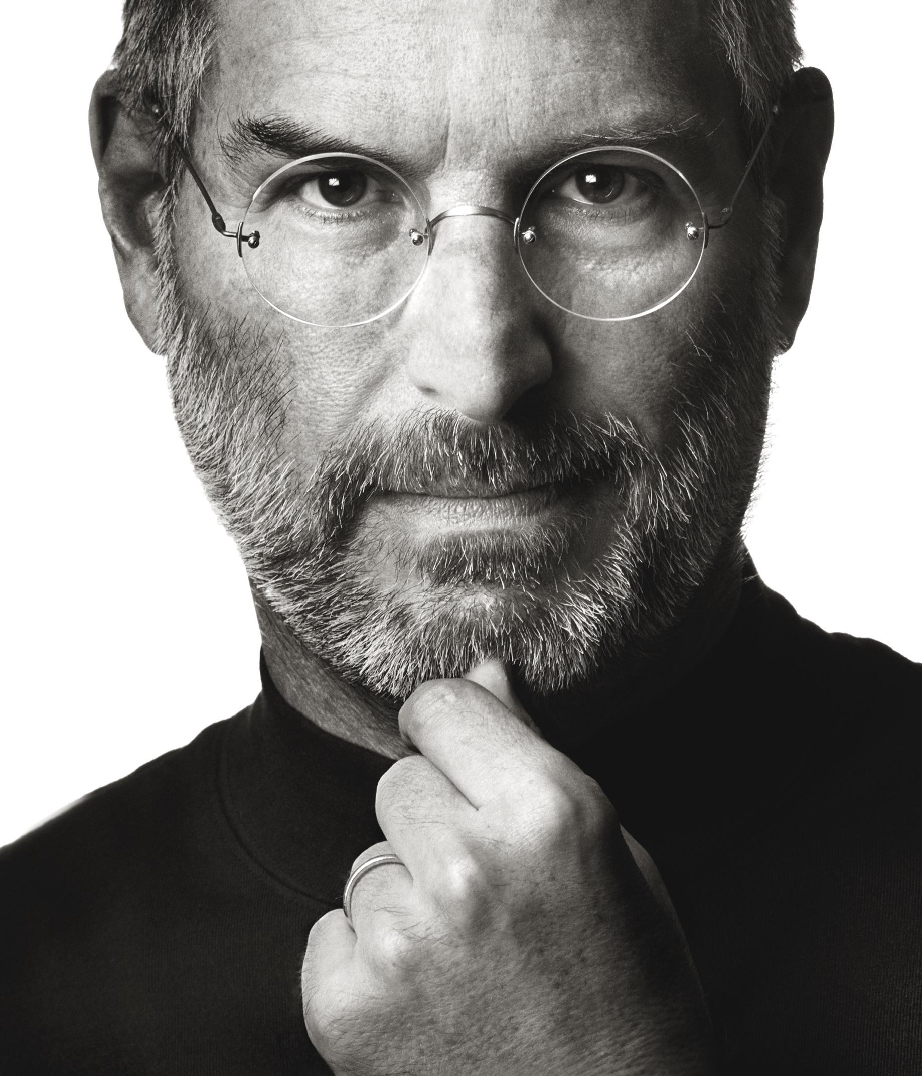 Albert WATSON (*1942, Scotland)
Steve Jobs, 2001
Archival pigment print
142 x 107 cm (55 7/8 x 42 1/8 in.)
Edition of 10; Ed. no. 1/10 (from a completely sold out edition)
Print only

Albert Watson was born 1942 in Edinburgh, Scotland.

He currently