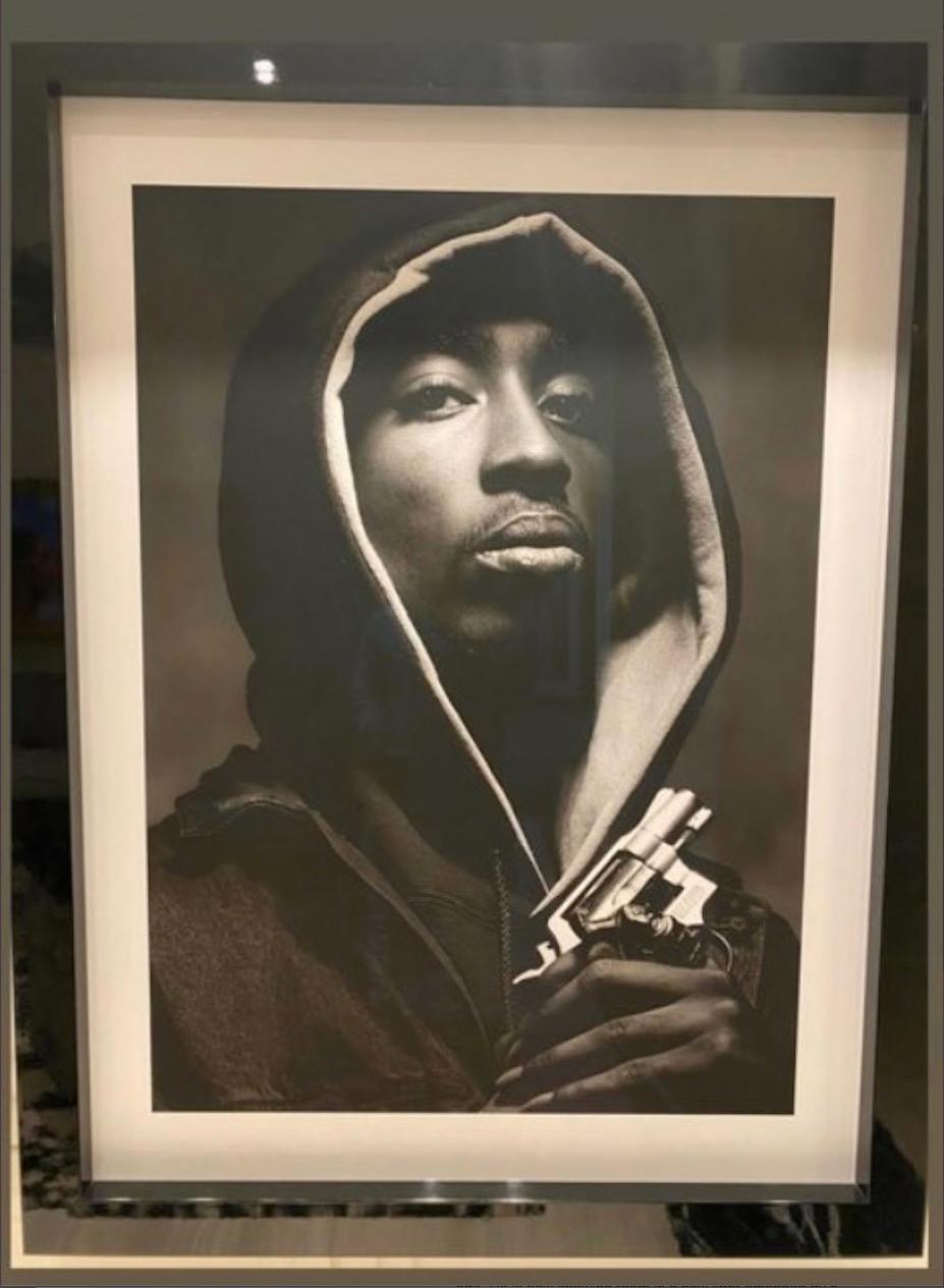 Tupac Shakur  Albert Watson,  Fotografie, Porträt, Schwarz-Weiß-Fotografie, Celebrity im Angebot 1