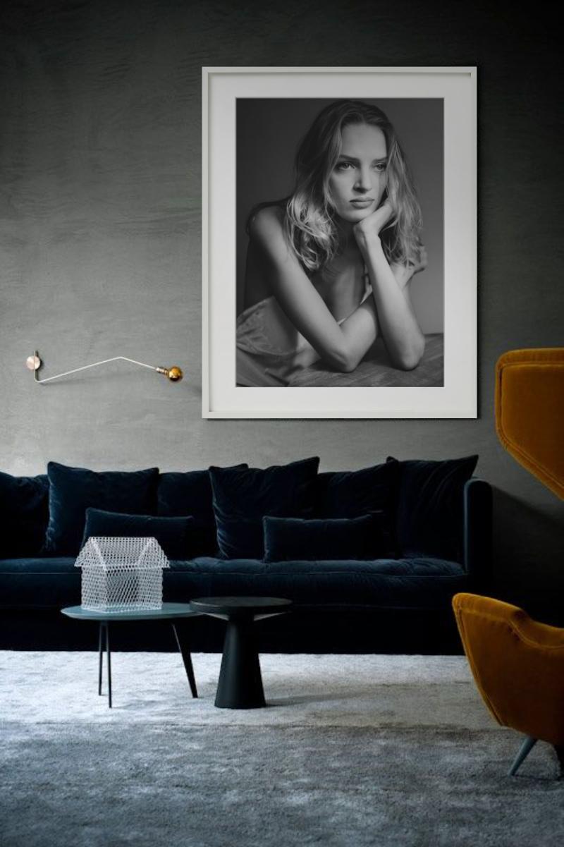 Uma Thurman, NYC, Fotografia d'autore, 1993 - Photograph Contemporaneo di Albert Watson