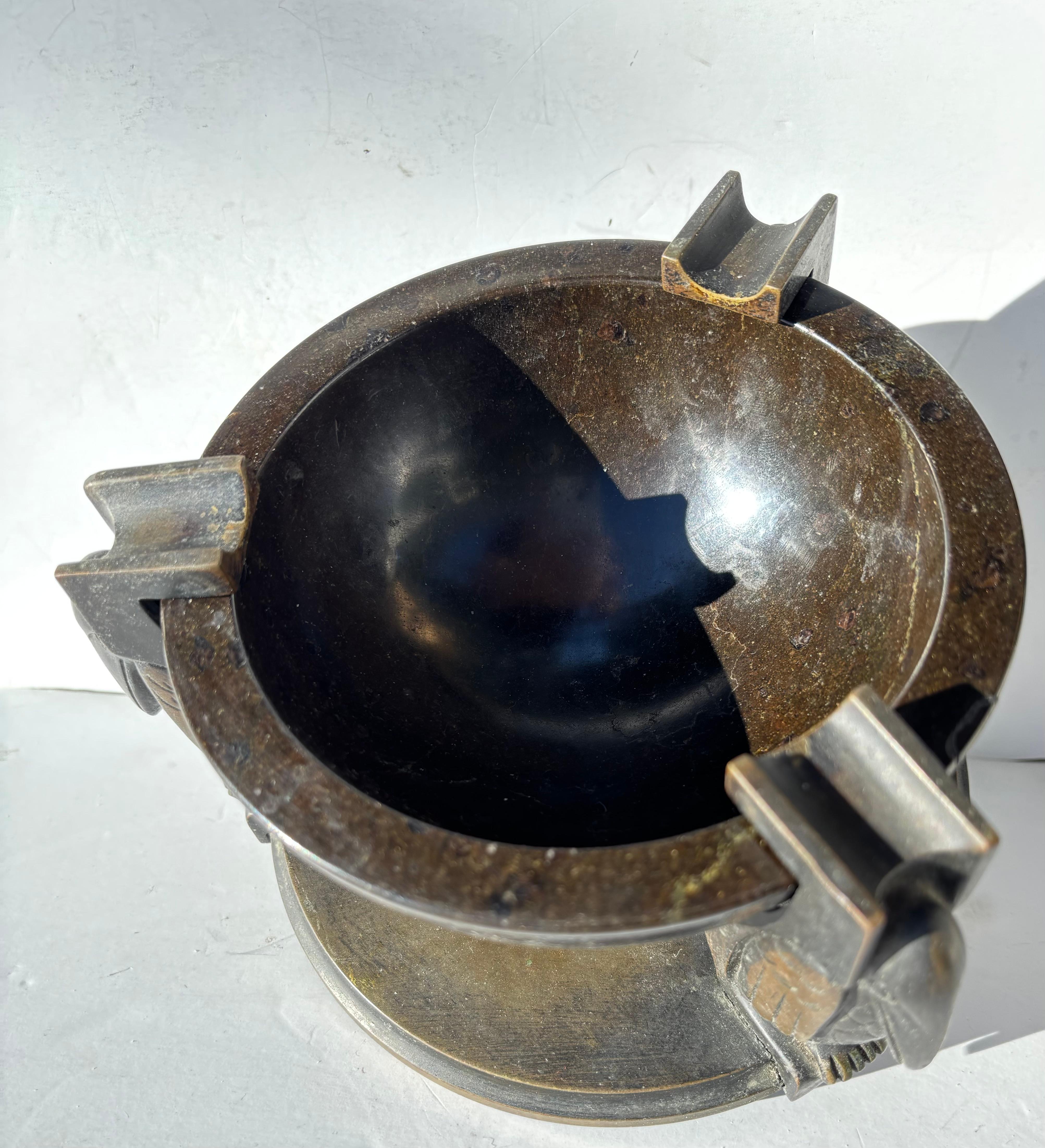 Fatto a mano Albin Muller  attb Posacenere in bronzo, pietra/serpentino, minerale Germania in vendita