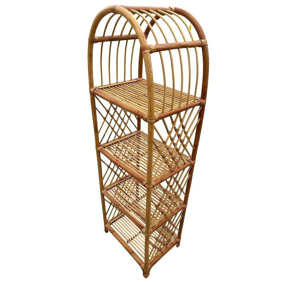 Scaffale Etagere in rattan ad arco di ispirazione albanese con rivestimento in vimini In condizioni ottime in vendita a Van Nuys, CA