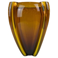 Albino, Murano Vase by Tina Aufiero for Venini, 1997 Albino, Murano Vase by Tina Aufiero for Venini, 1997