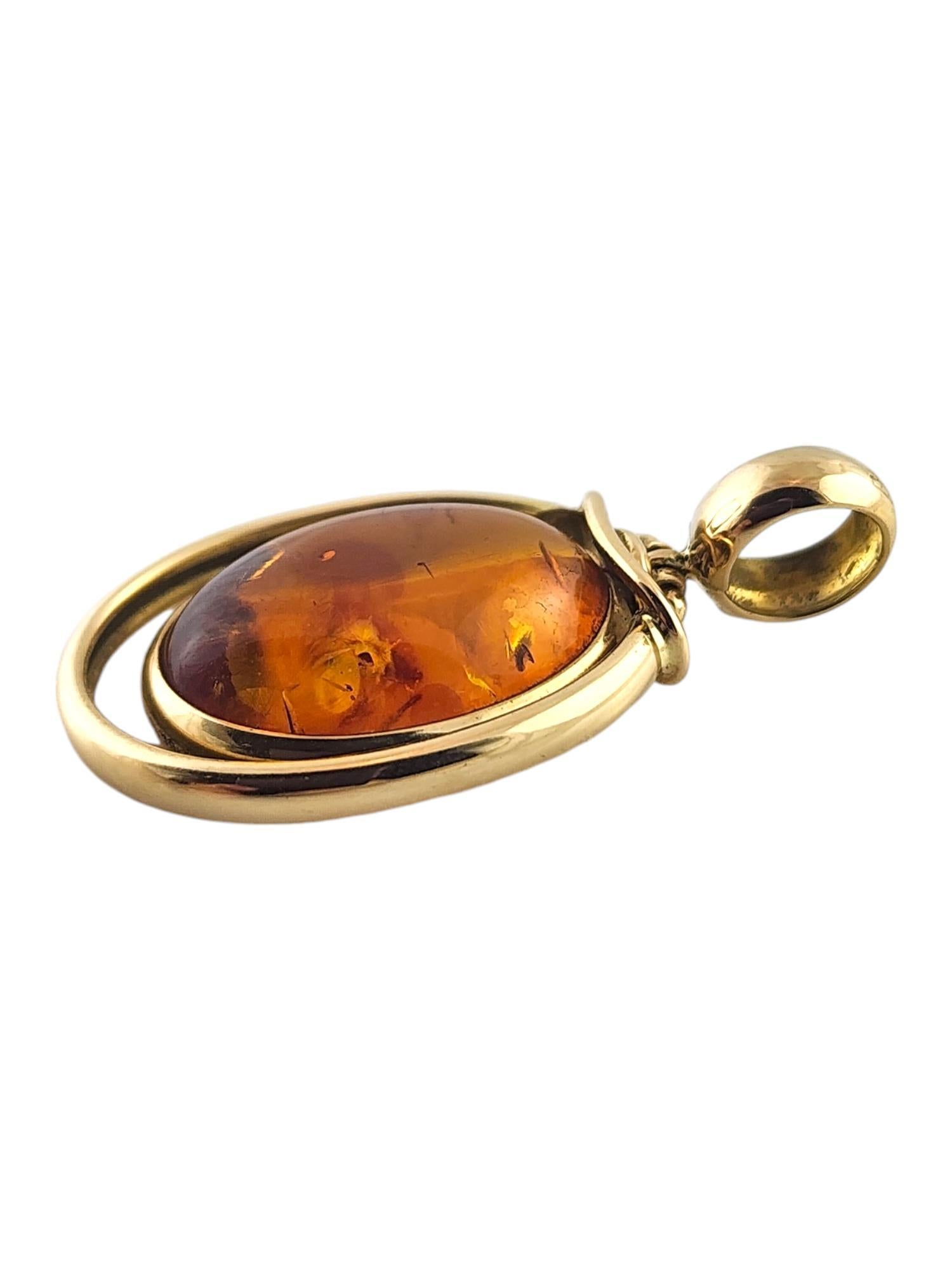 Albor Pendentif ambré ovale en or jaune 18 carats #19246 Bon état - En vente à Washington Depot, CT