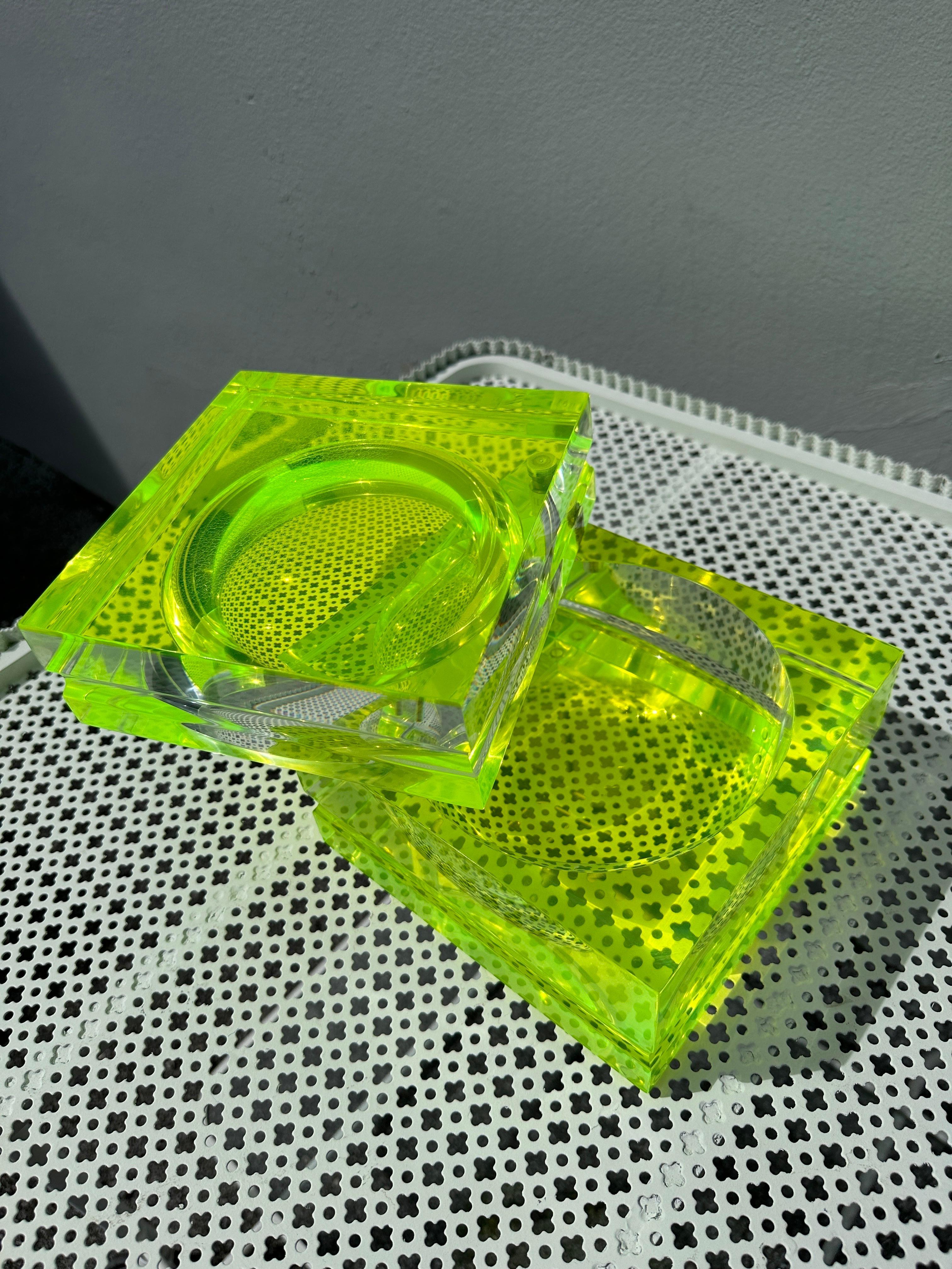 Acrylic Albrizzi Faceted Lucite Swivel Top Ice Bucket with Neon Green Infusion
