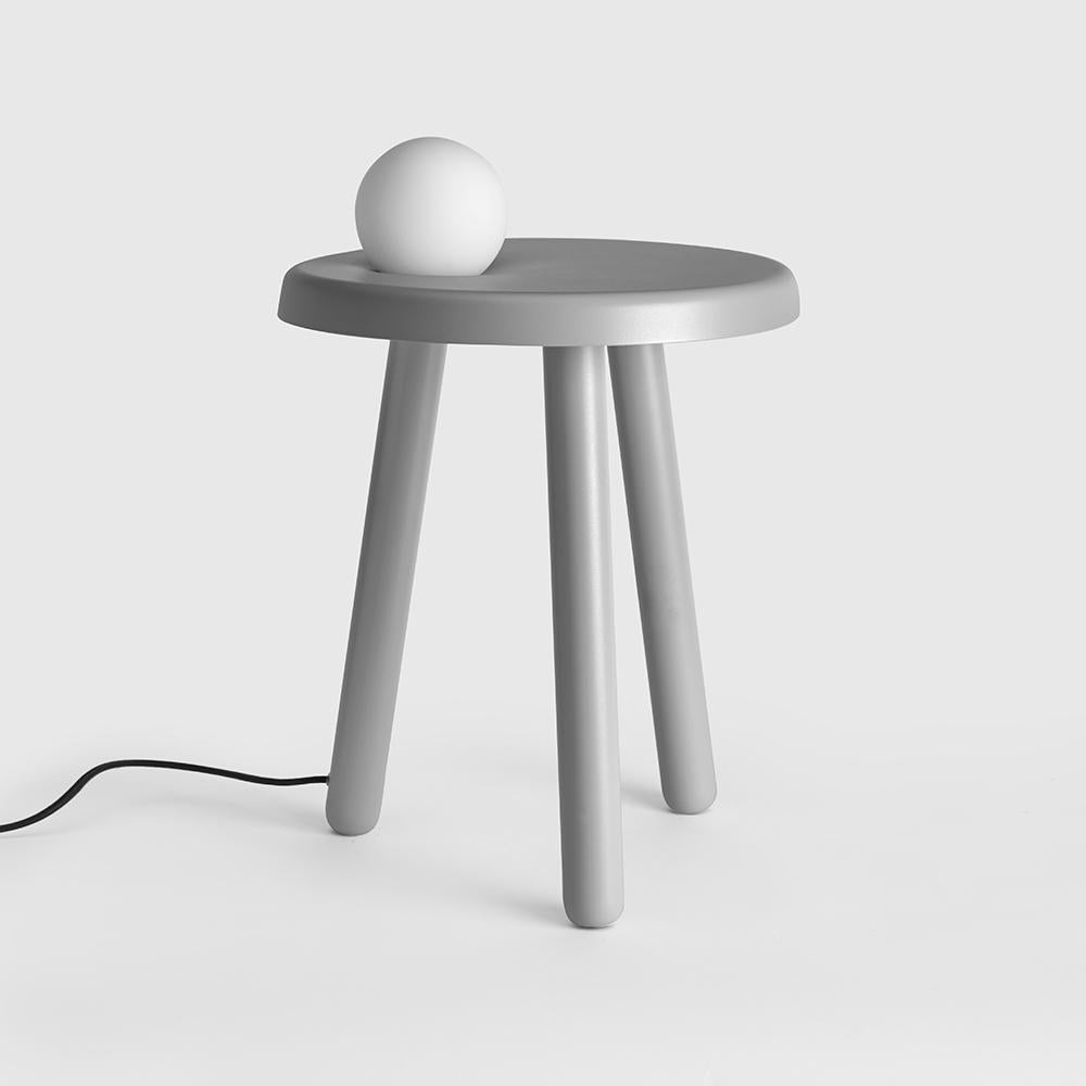 Alby light grey Albi small table with lamp by Mason Editions
Design: Matteo Fiorini
Dimensions: Ø.40 x 50 cm
Materials: Blown glass, metal

Finishings: light grey, petrol green, black or polished white nickel
Light source: G9 LED