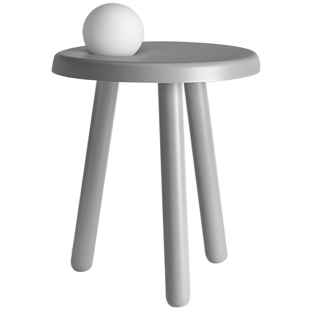 Mesa pequeña con lámpara Alby gris claro by Mason Editions