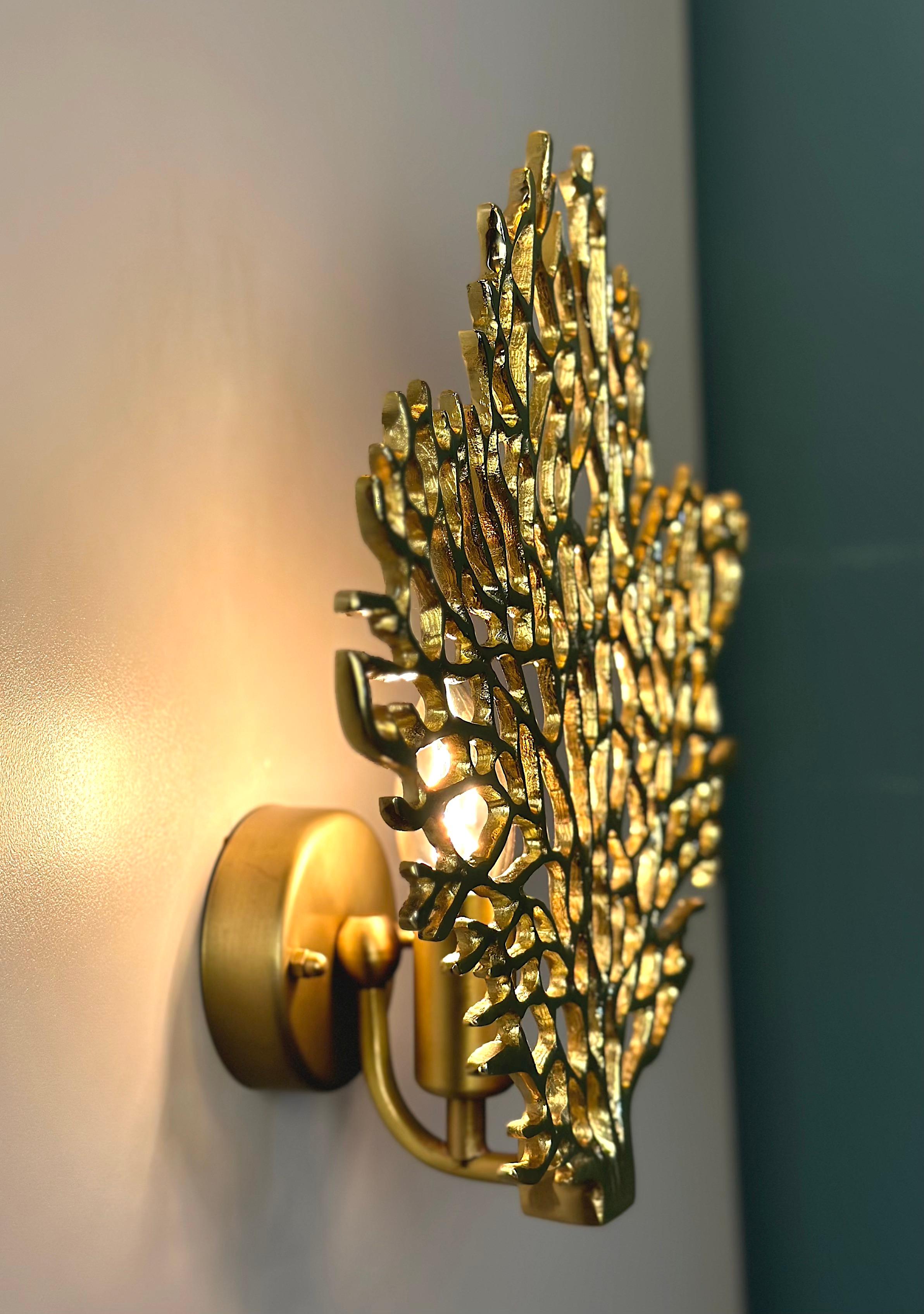 Mid-Century Modern Alcamo Brass Casting Wall Sconce For Sale