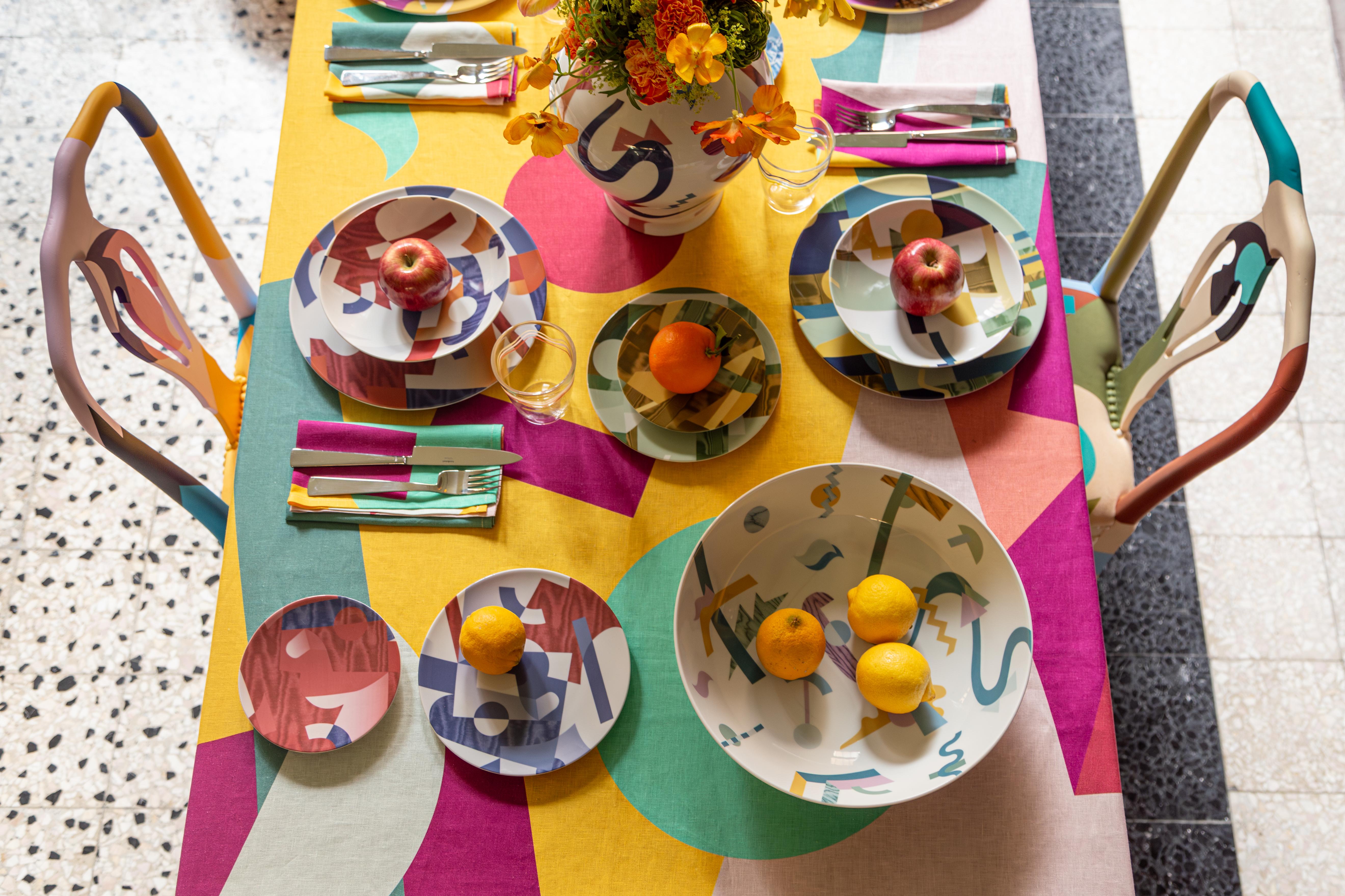 Alchimie Cuenco de porcelana decorado contemporáneo, diseño de Vito Nesta Moldeado en venta