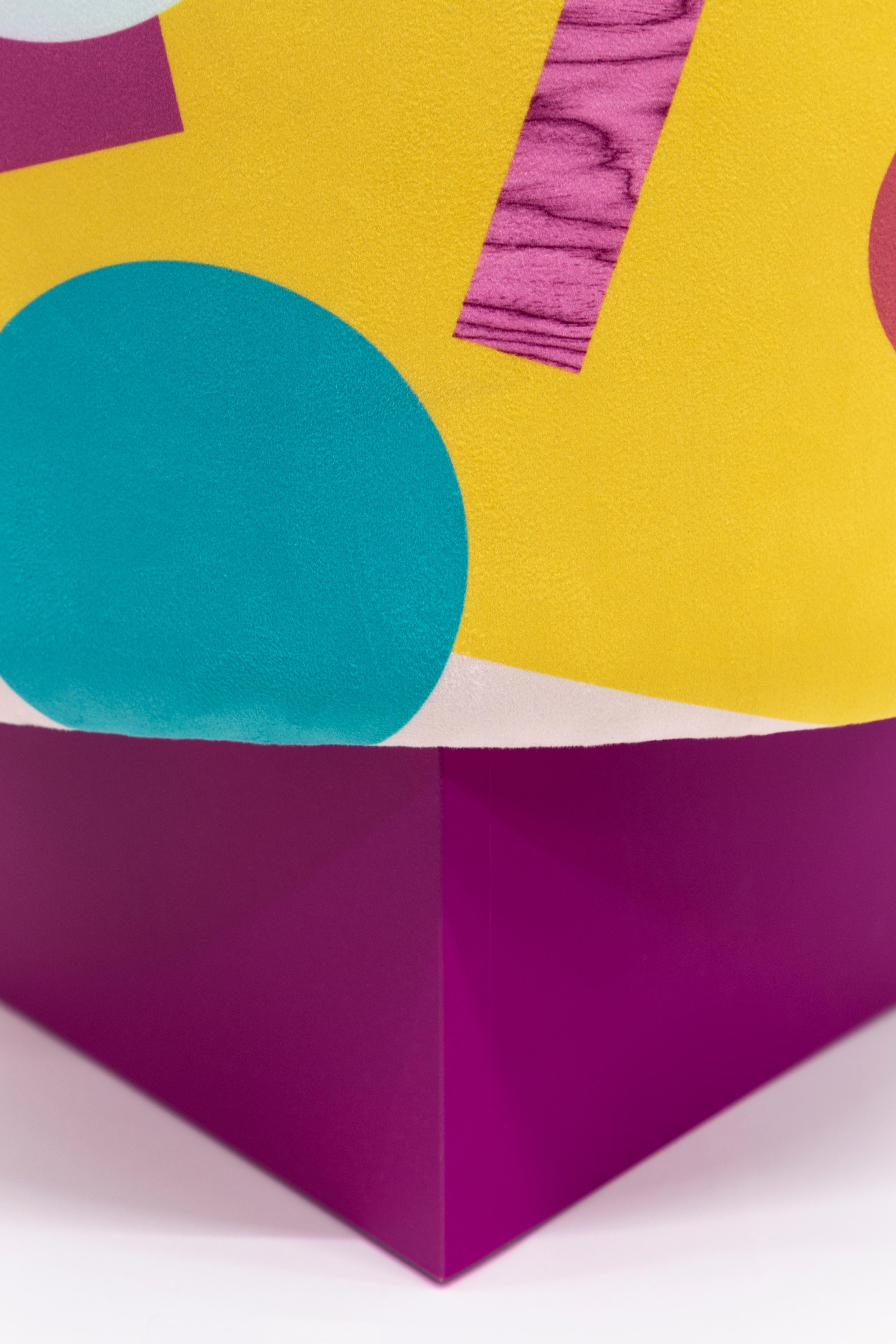 Velours Alchimie Pouf contemporain en velours imprimé et MDF par Vito Nesta #1 en vente